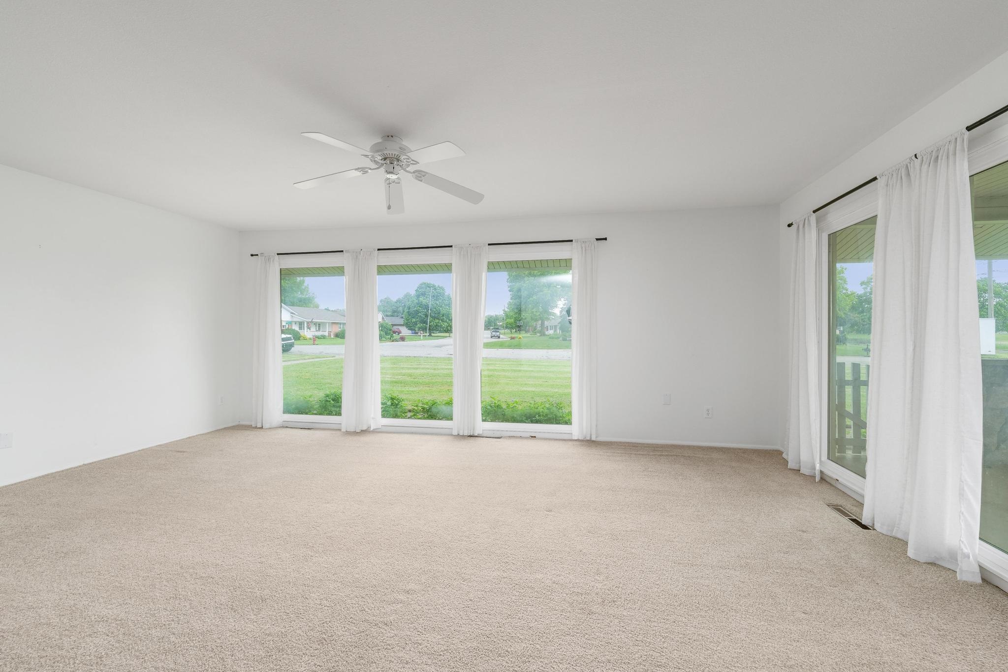 201 W Juniper St, Hillsboro, Virginia image 6
