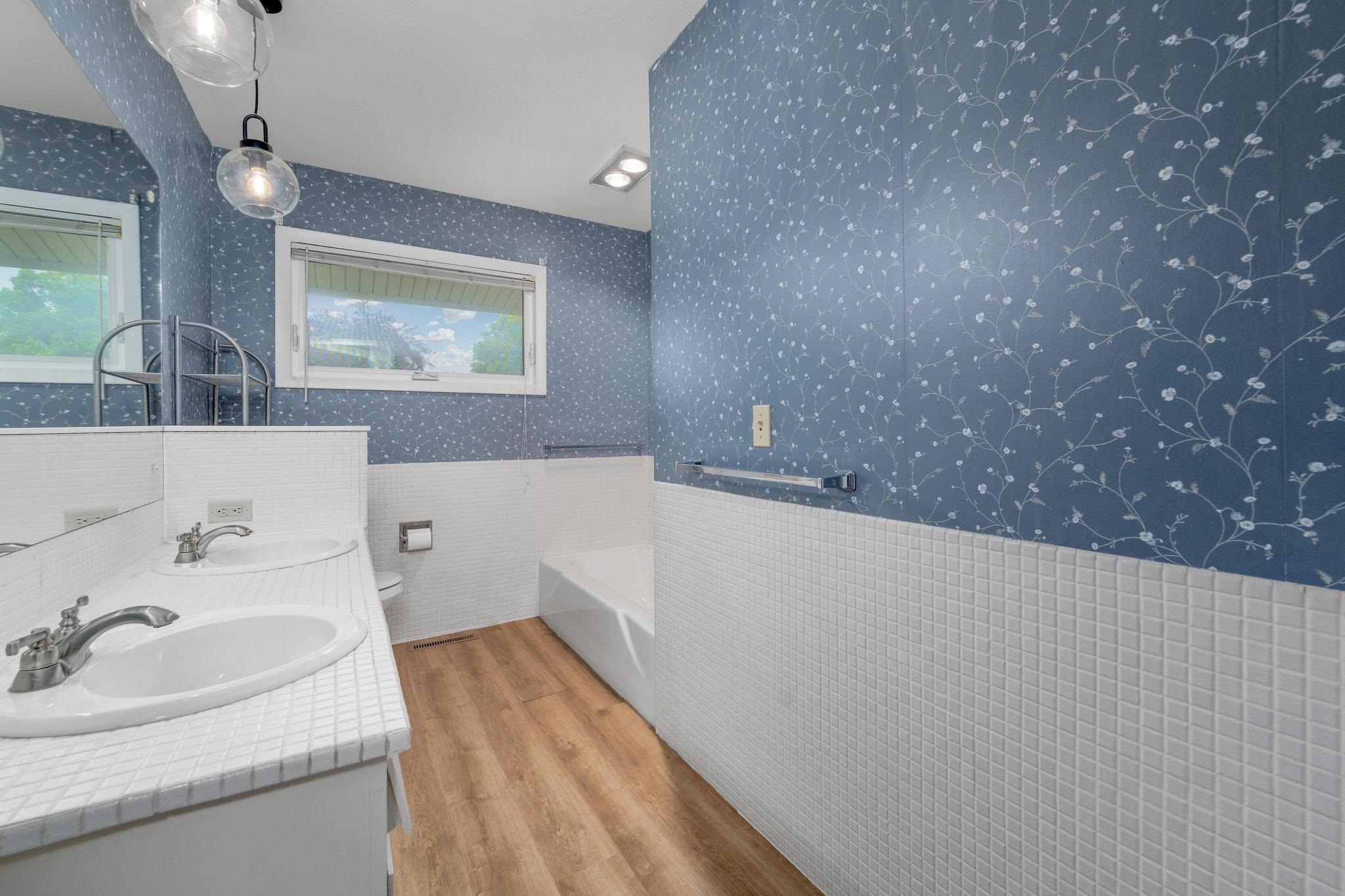 201 W Juniper St, Hillsboro, Virginia image 25