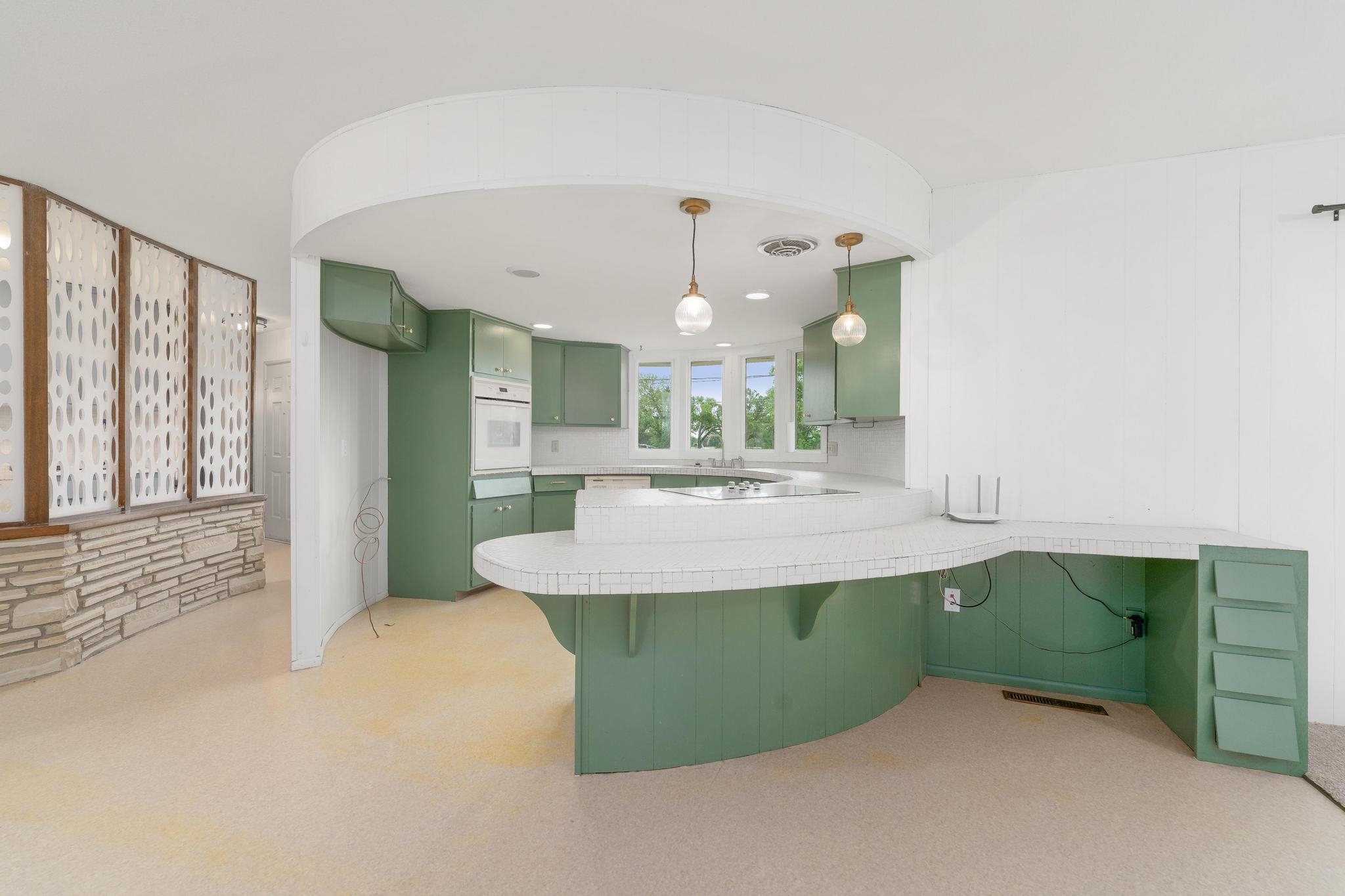 201 W Juniper St, Hillsboro, Virginia image 11