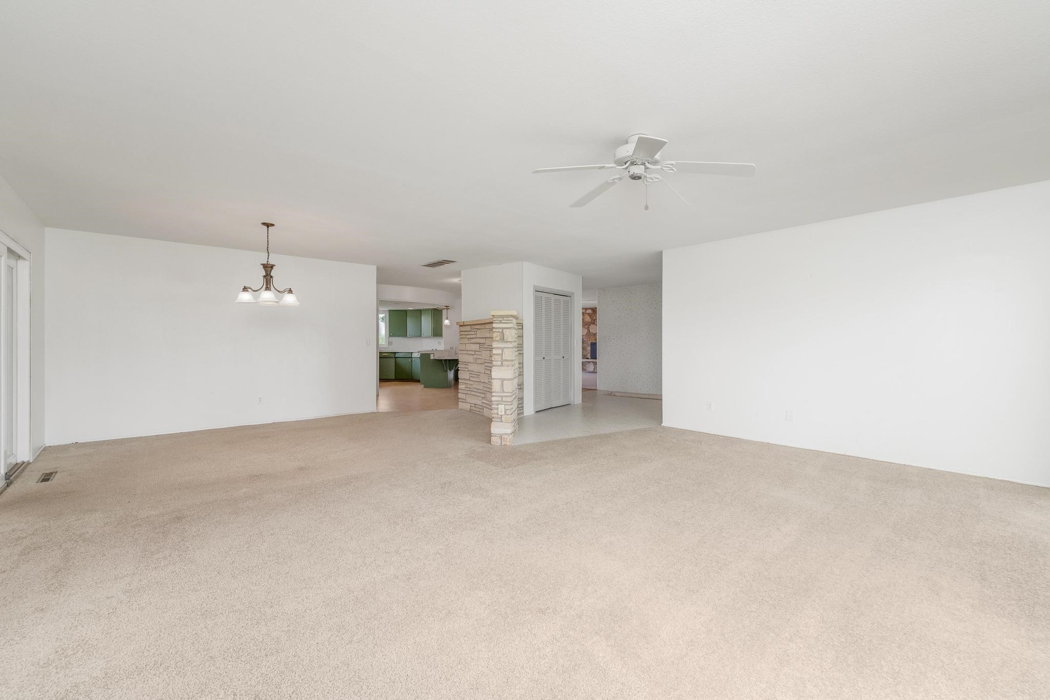 201 W Juniper St, Hillsboro, Virginia image 7