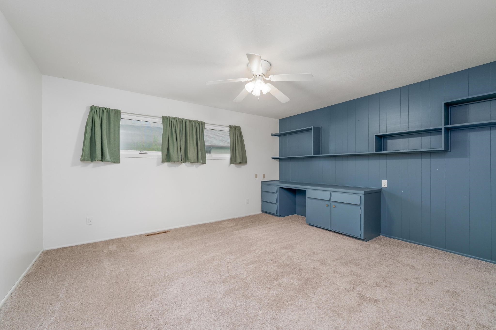 201 W Juniper St, Hillsboro, Virginia image 27