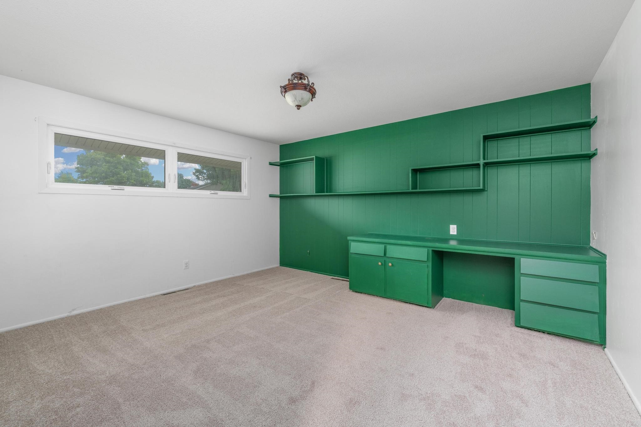 201 W Juniper St, Hillsboro, Virginia image 24