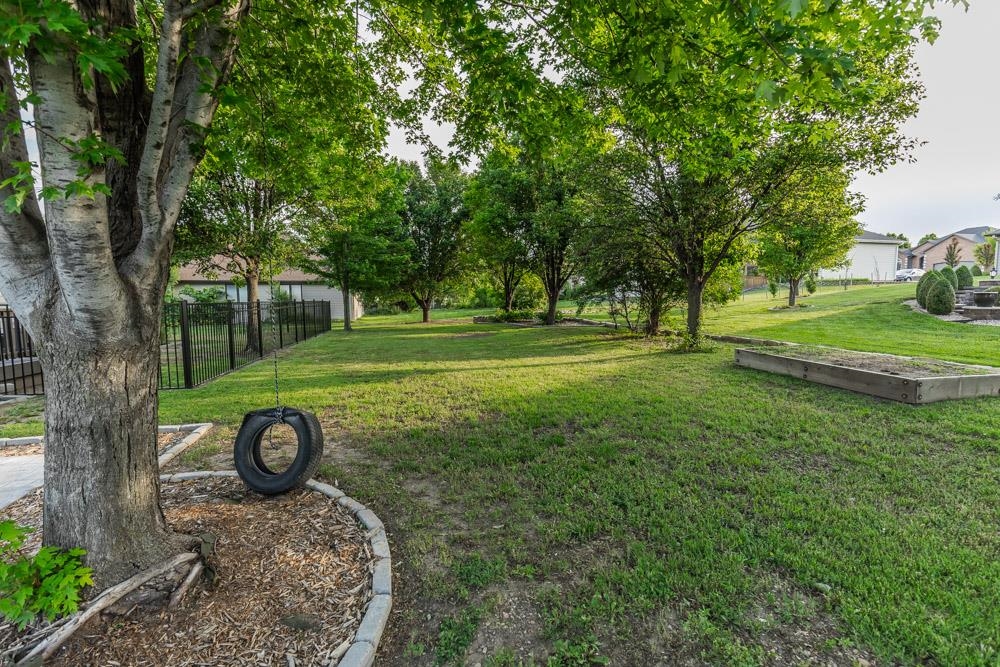 2539 Aberdeen Ln, Salina, Kansas image 33