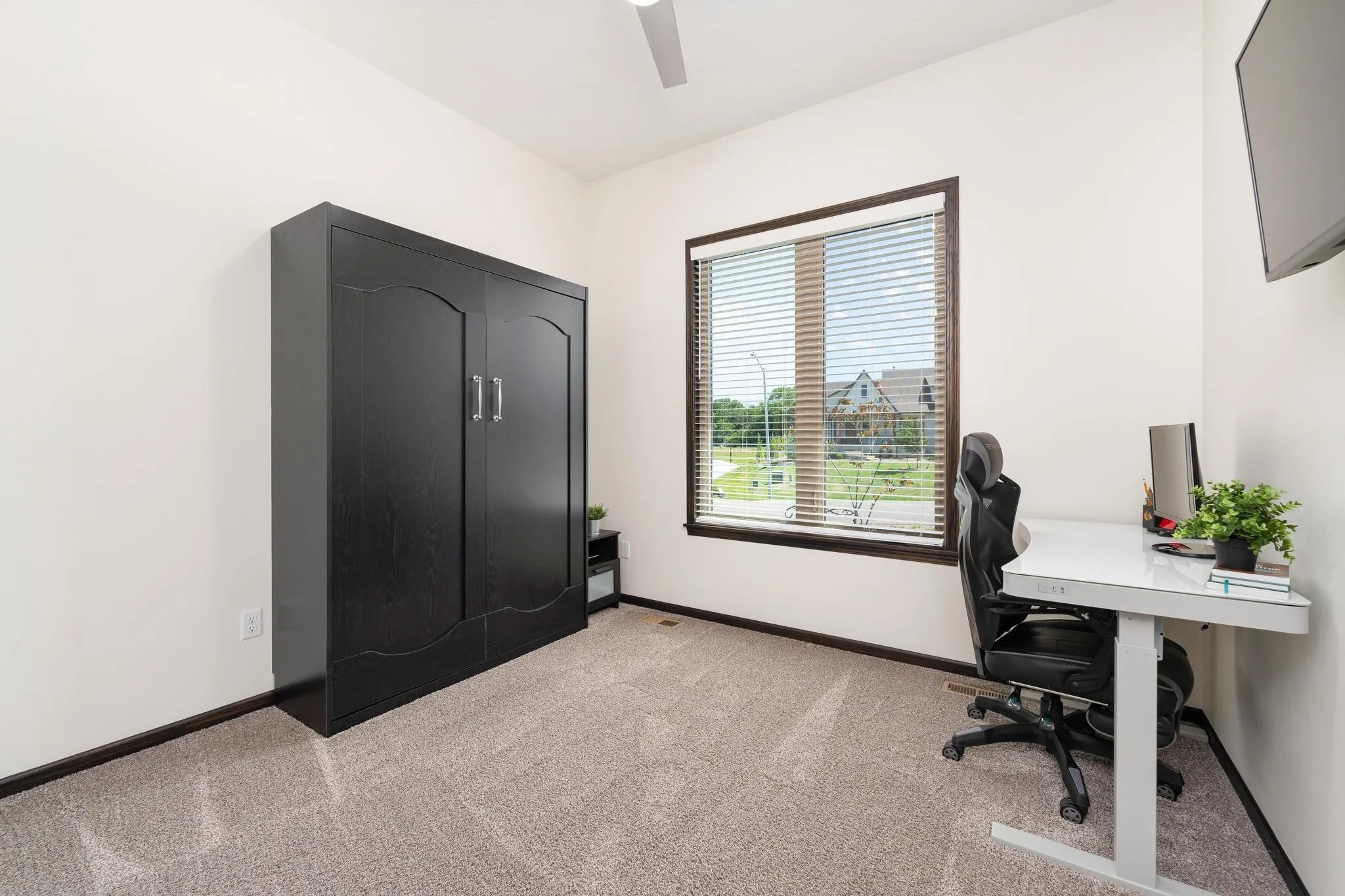 Derby, Kansas 67037, United States, 5 Bedrooms Bedrooms, ,3 BathroomsBathrooms,Residential,Pending,53773