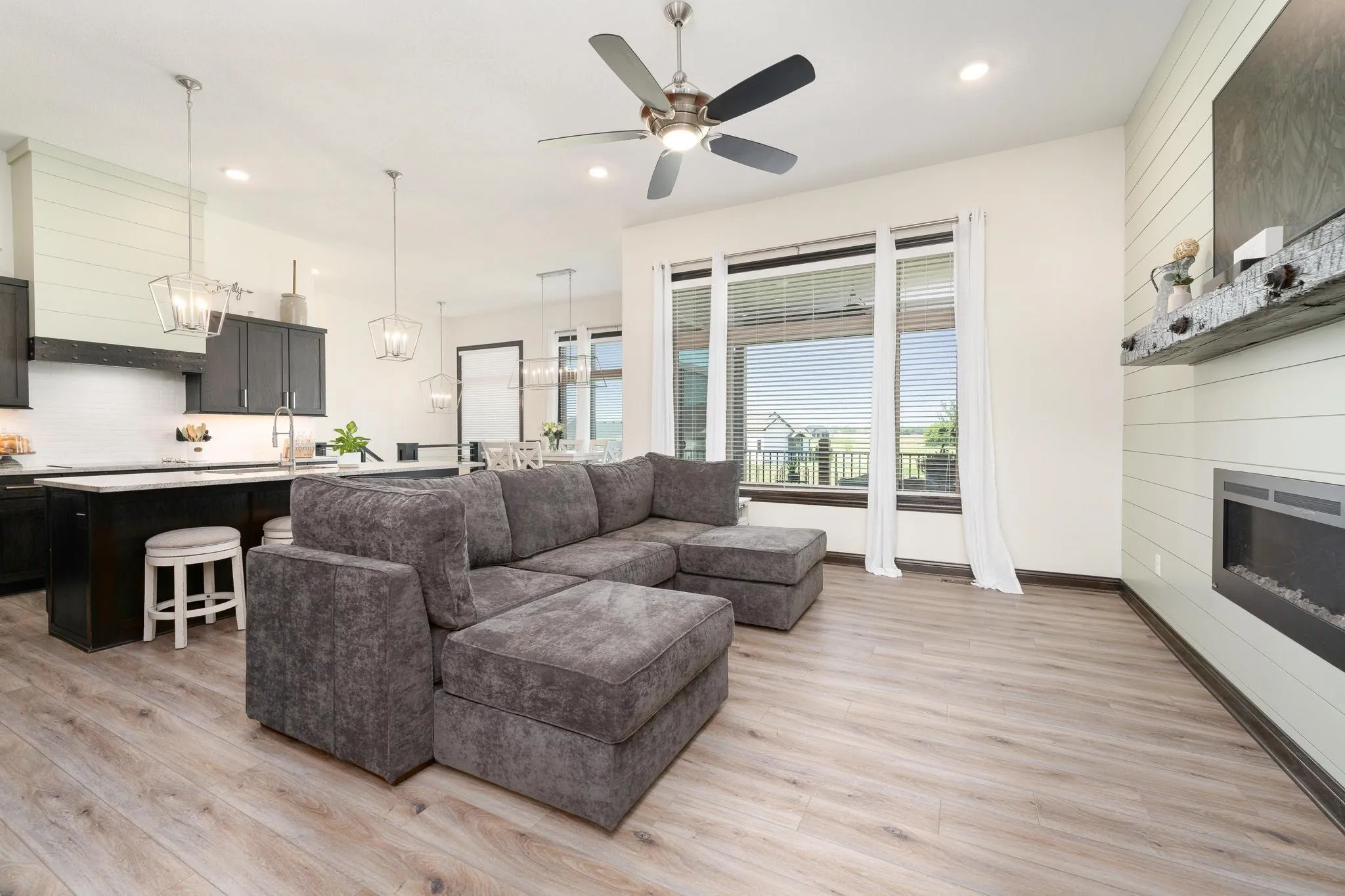 Derby, Kansas 67037, United States, 5 Bedrooms Bedrooms, ,3 BathroomsBathrooms,Residential,Pending,53773