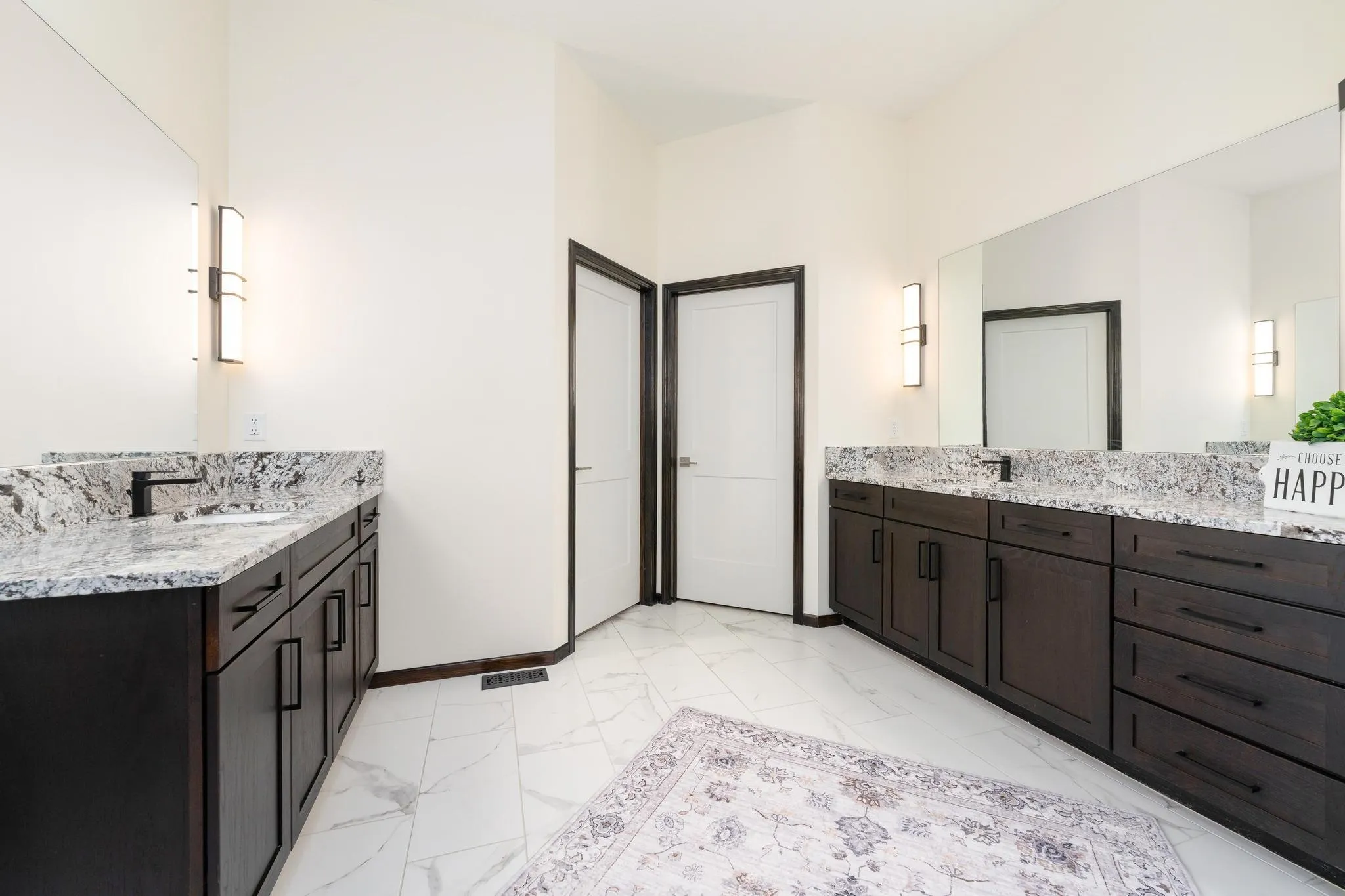 Derby, Kansas 67037, United States, 5 Bedrooms Bedrooms, ,3 BathroomsBathrooms,Residential,Pending,53773