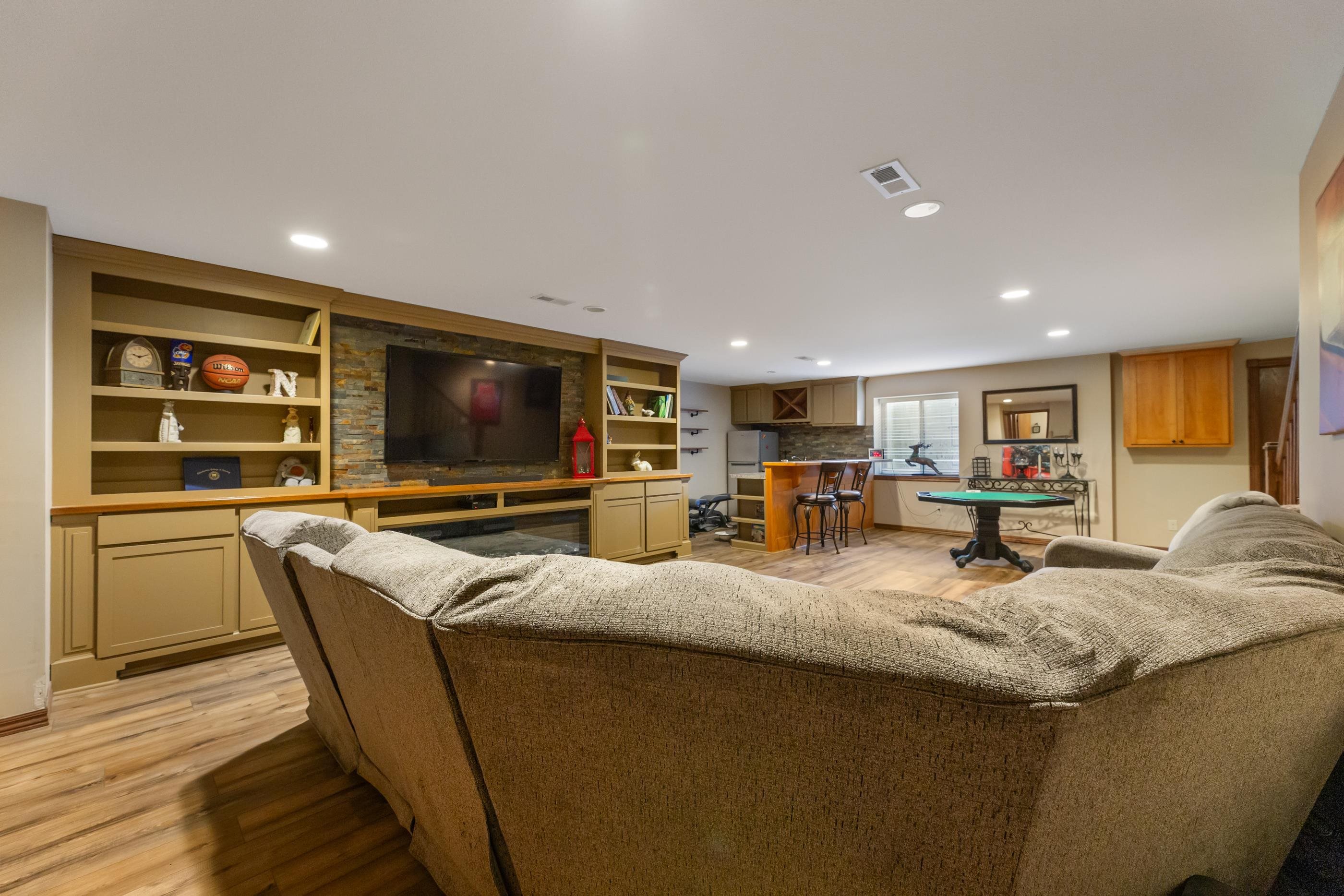 227 Mcnair St, Halstead, Kansas image 26