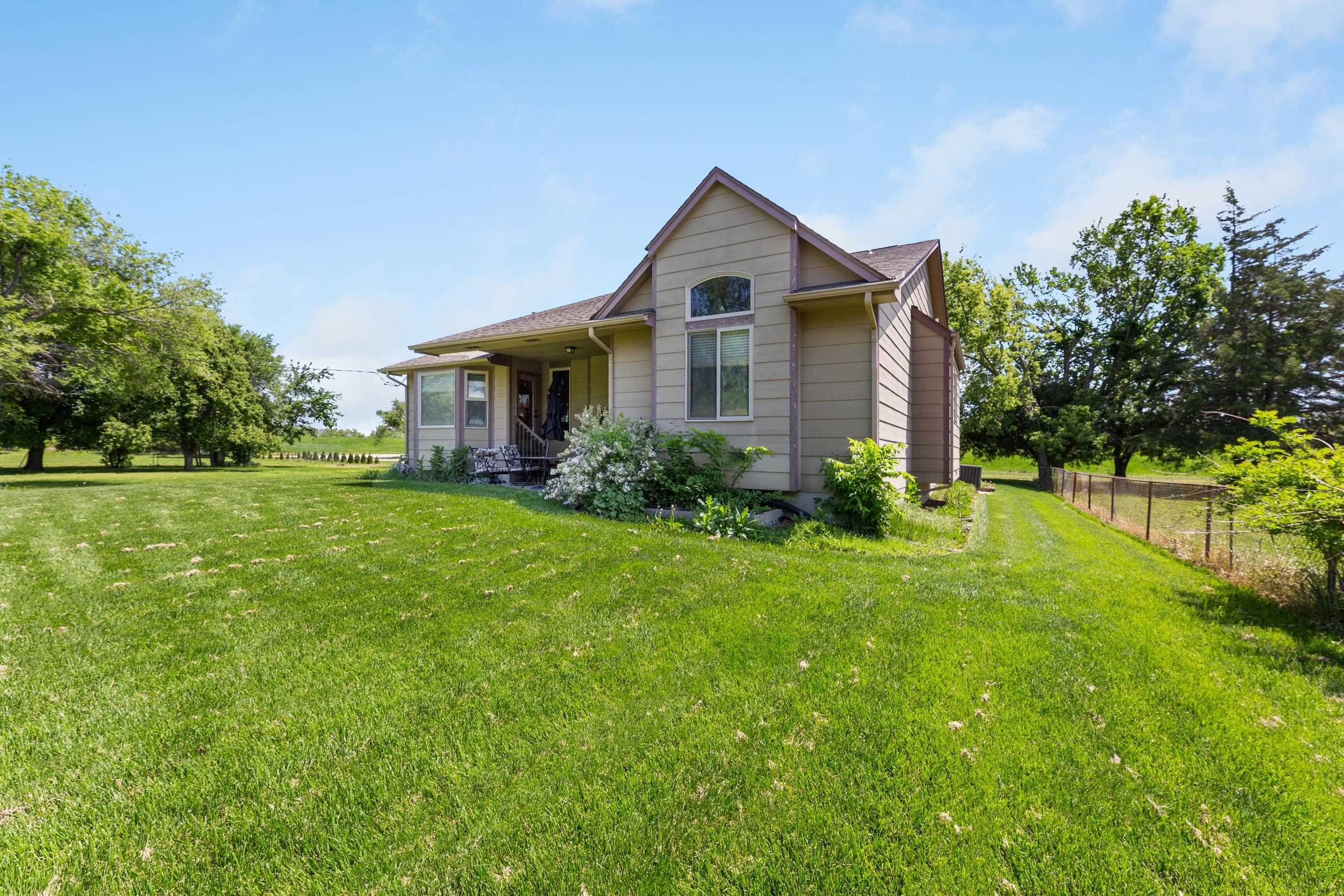 227 Mcnair St, Halstead, Kansas image 34