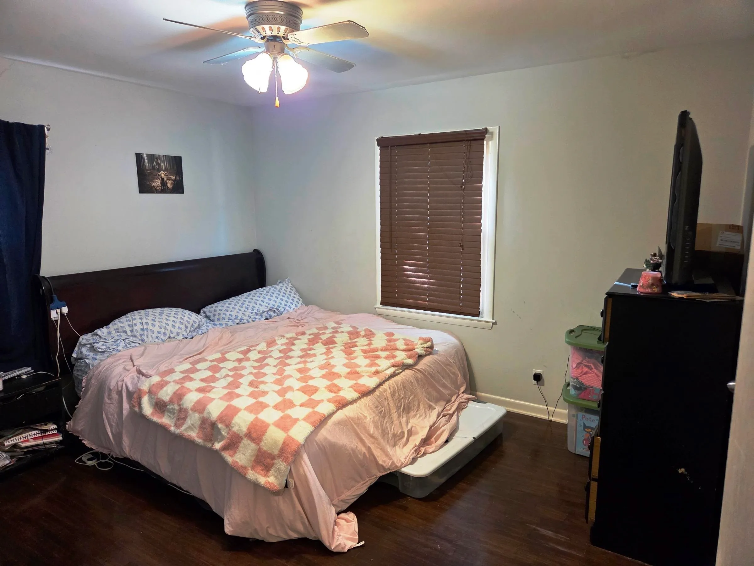 Wichita, Kansas 67203, United States, 2 Bedrooms Bedrooms, ,1 BathroomBathrooms,Residential,Active,241334