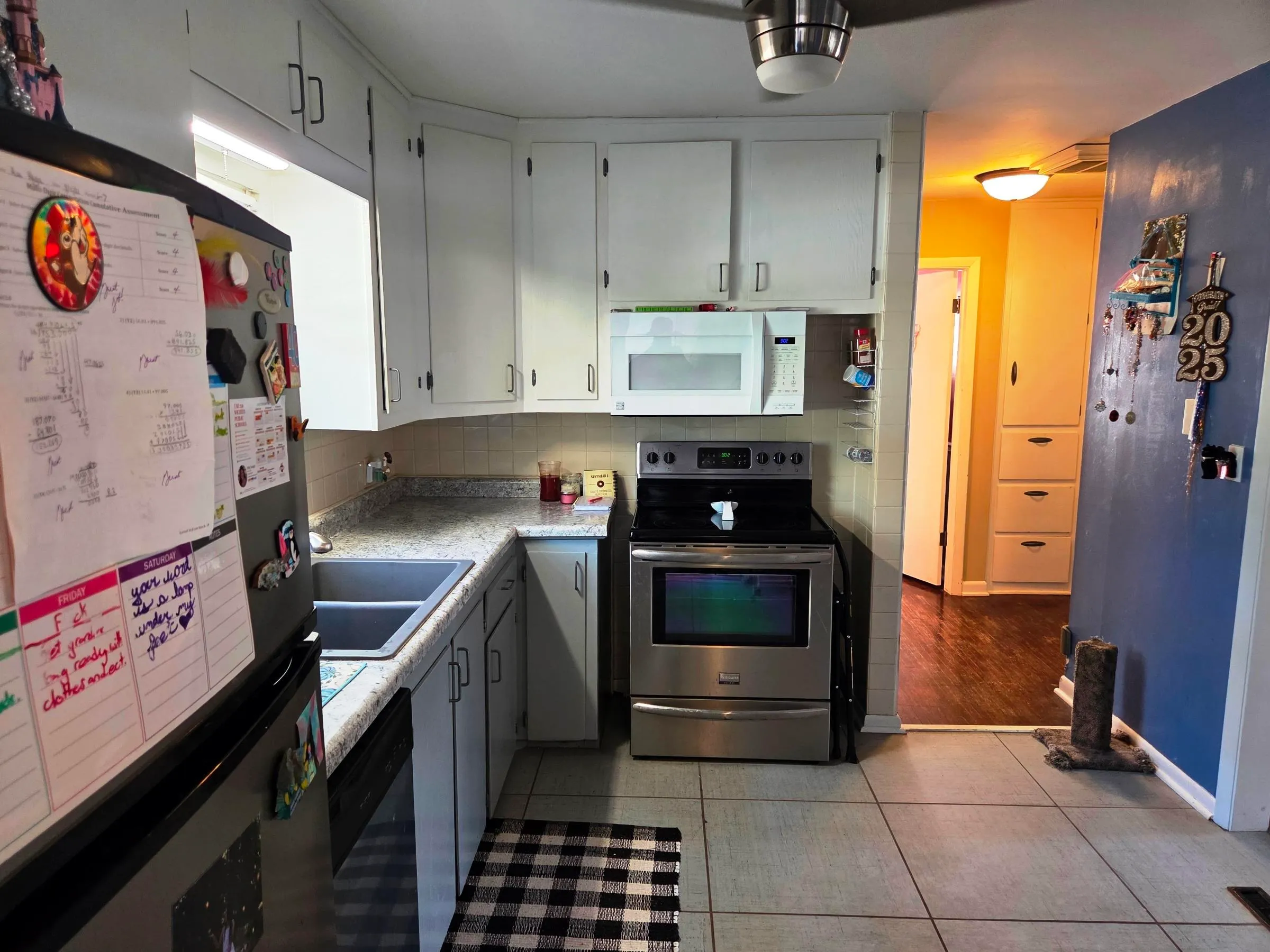 Wichita, Kansas 67203, United States, 2 Bedrooms Bedrooms, ,1 BathroomBathrooms,Residential,Active,241334