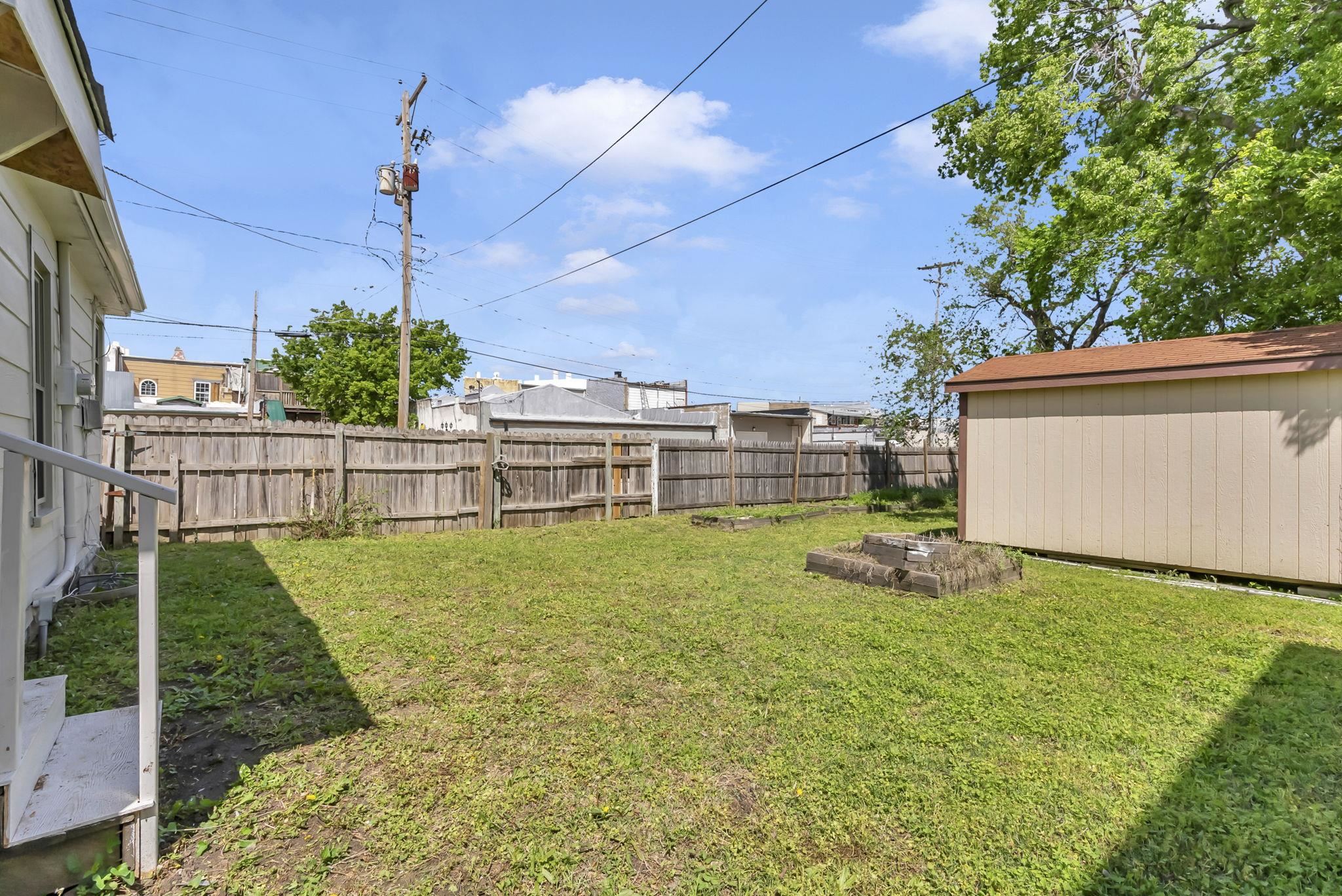 114 E 2nd St, Newton, Kansas image 31