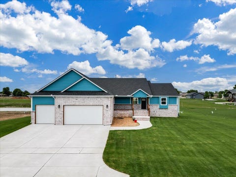 Homes For Sale - 464 S Stoney Creek St<br/> Clearwater, KS 67026