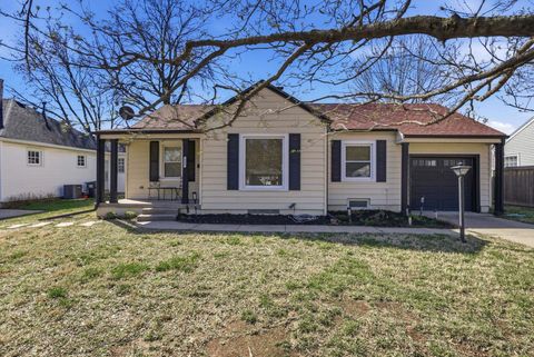 Homes For Sale - 333 N Ridgewood Dr<br/> Wichita, KS 67208