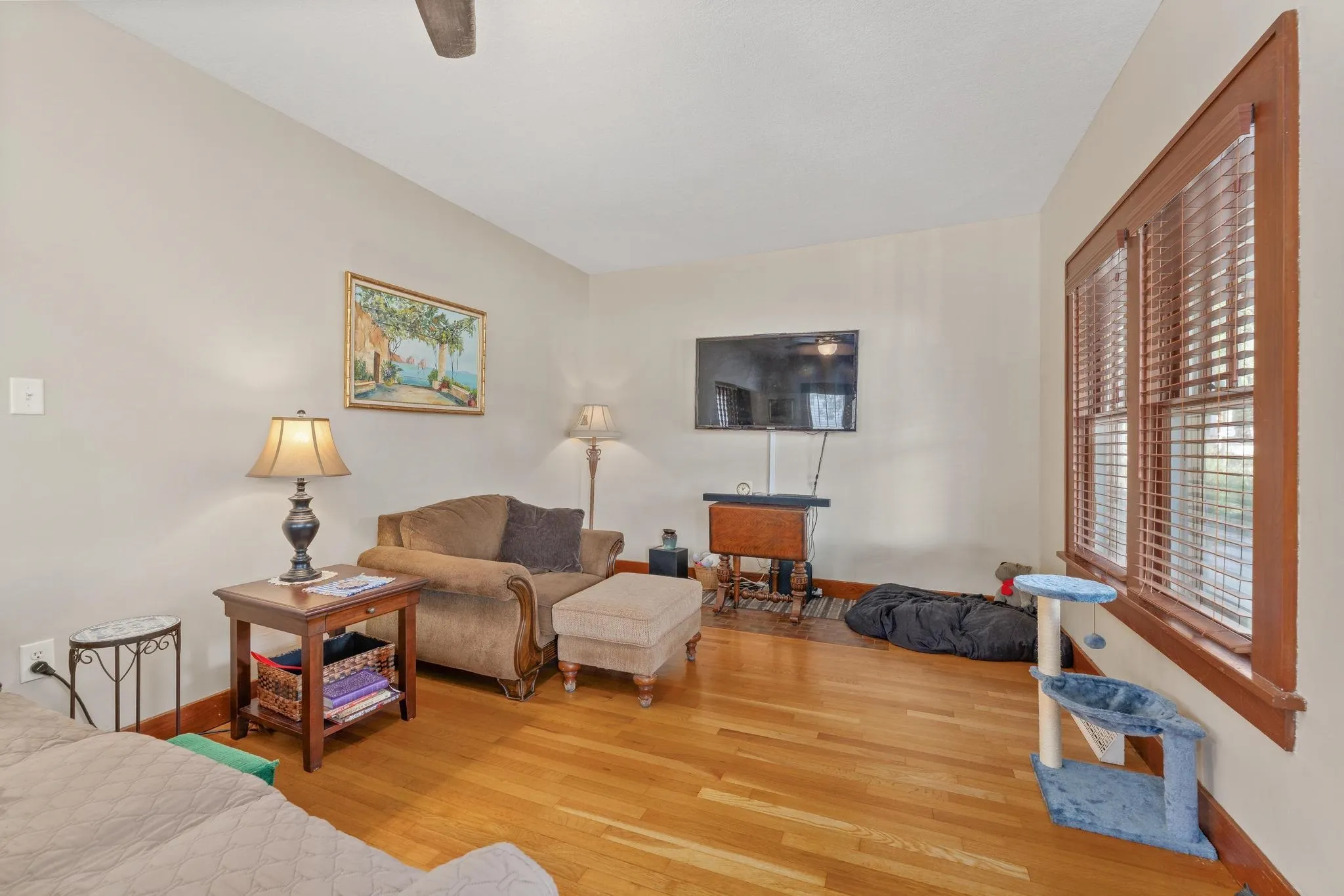 Wellington, Kansas 67152, United States, 3 Bedrooms Bedrooms, ,2 BathroomsBathrooms,Residential,Pending,222584