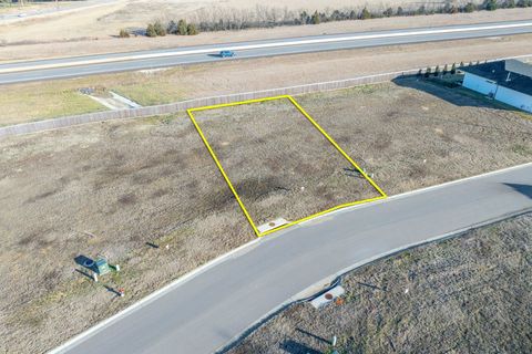 Vacant Land For Sale - 919 N Speyside Cir<br/> Andover, KS 67002