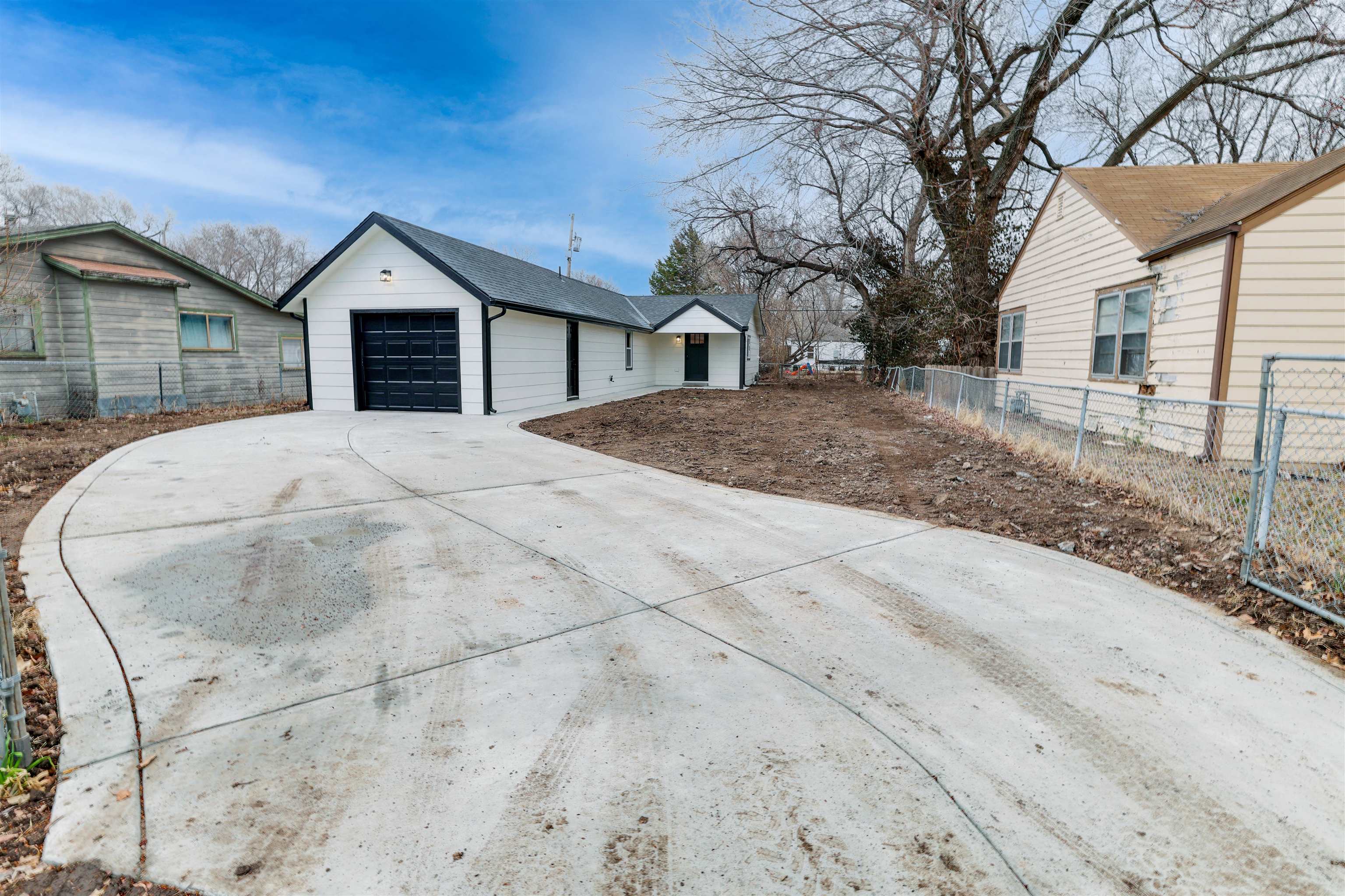 3332 N Wellington Pl, Wichita, Kansas image 4