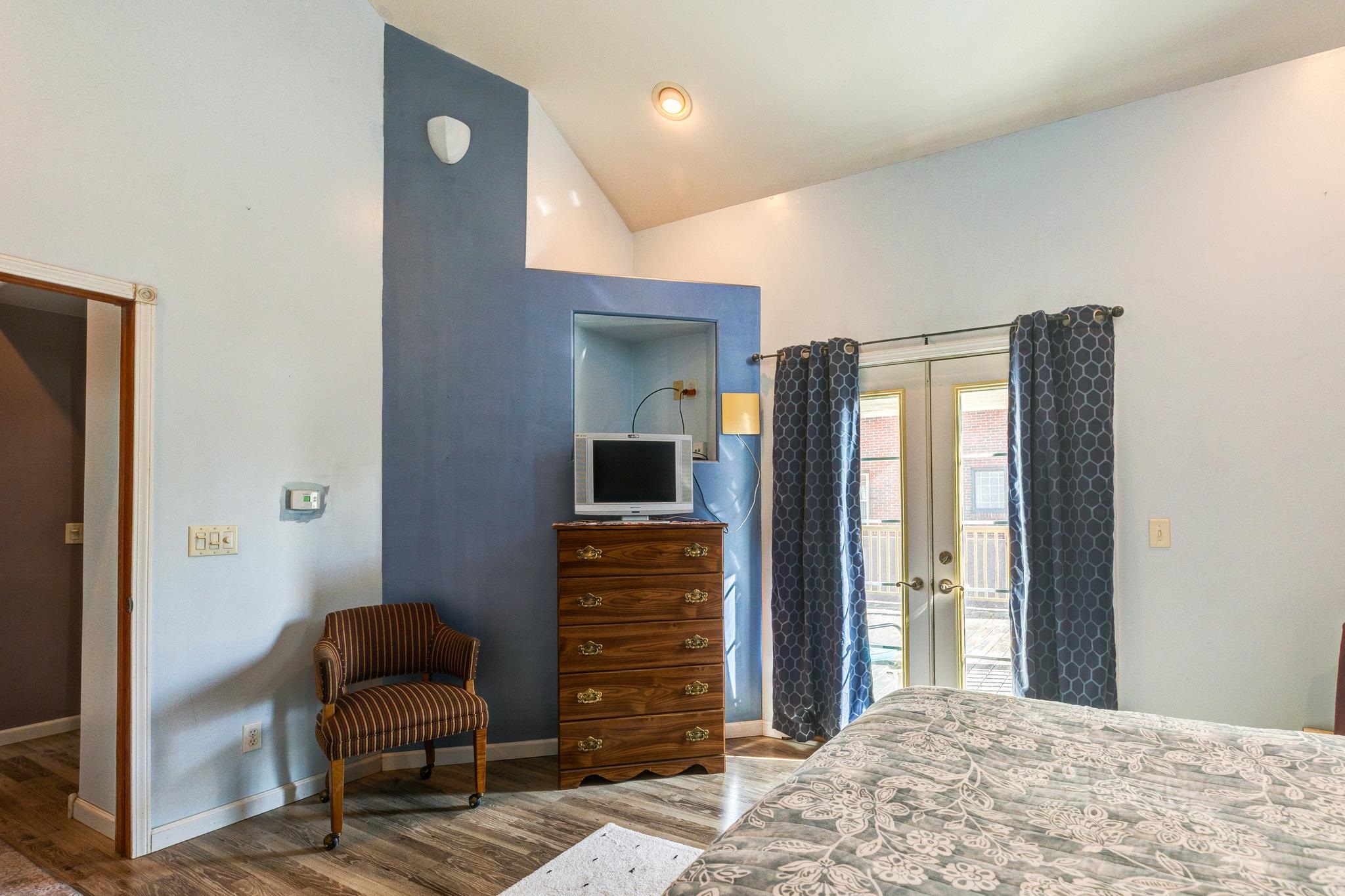 806 S Santa Fe Ave, Salina, Kansas image 14