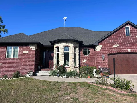 22015 W 101st St N, Mount Hope, KS MLS: 654853