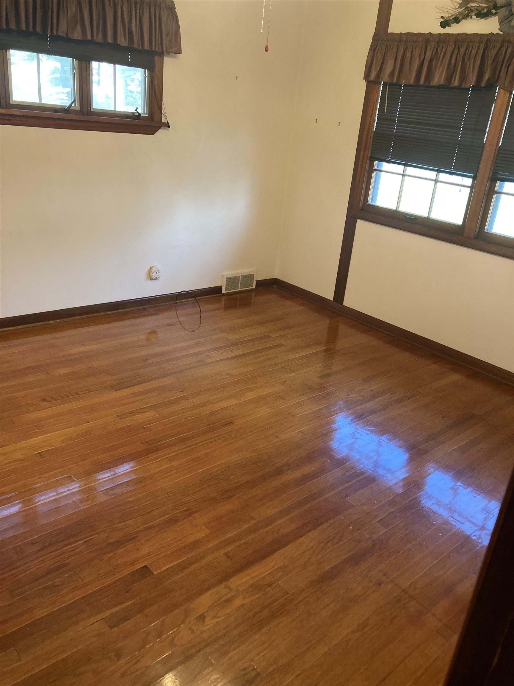 1324 N C St, Wellington, Kansas image 27