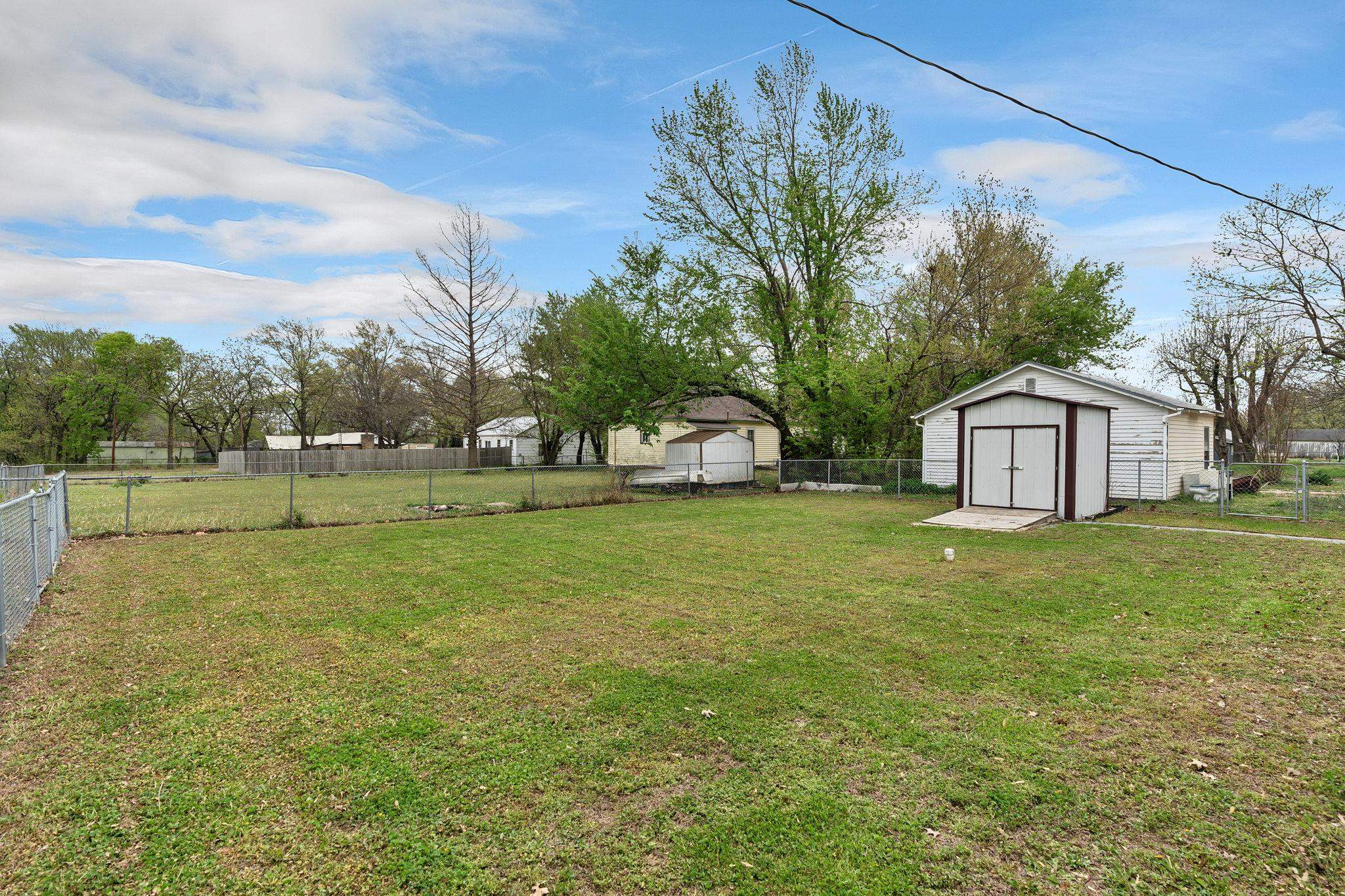 208 N Michigan St, Oxford, Kansas image 25