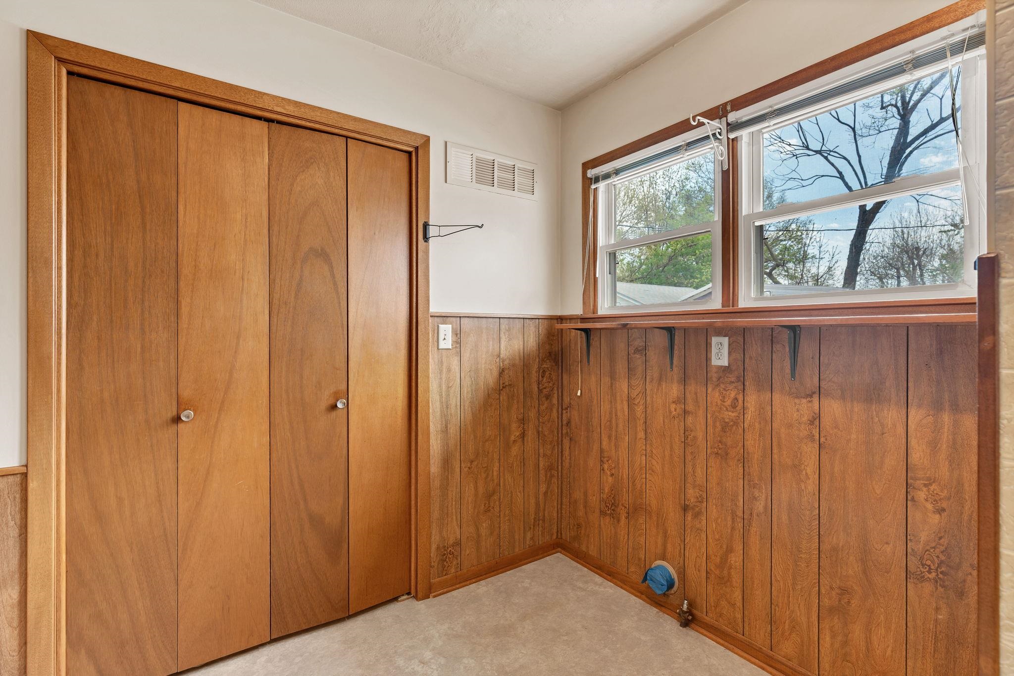 208 N Michigan St, Oxford, Kansas image 16