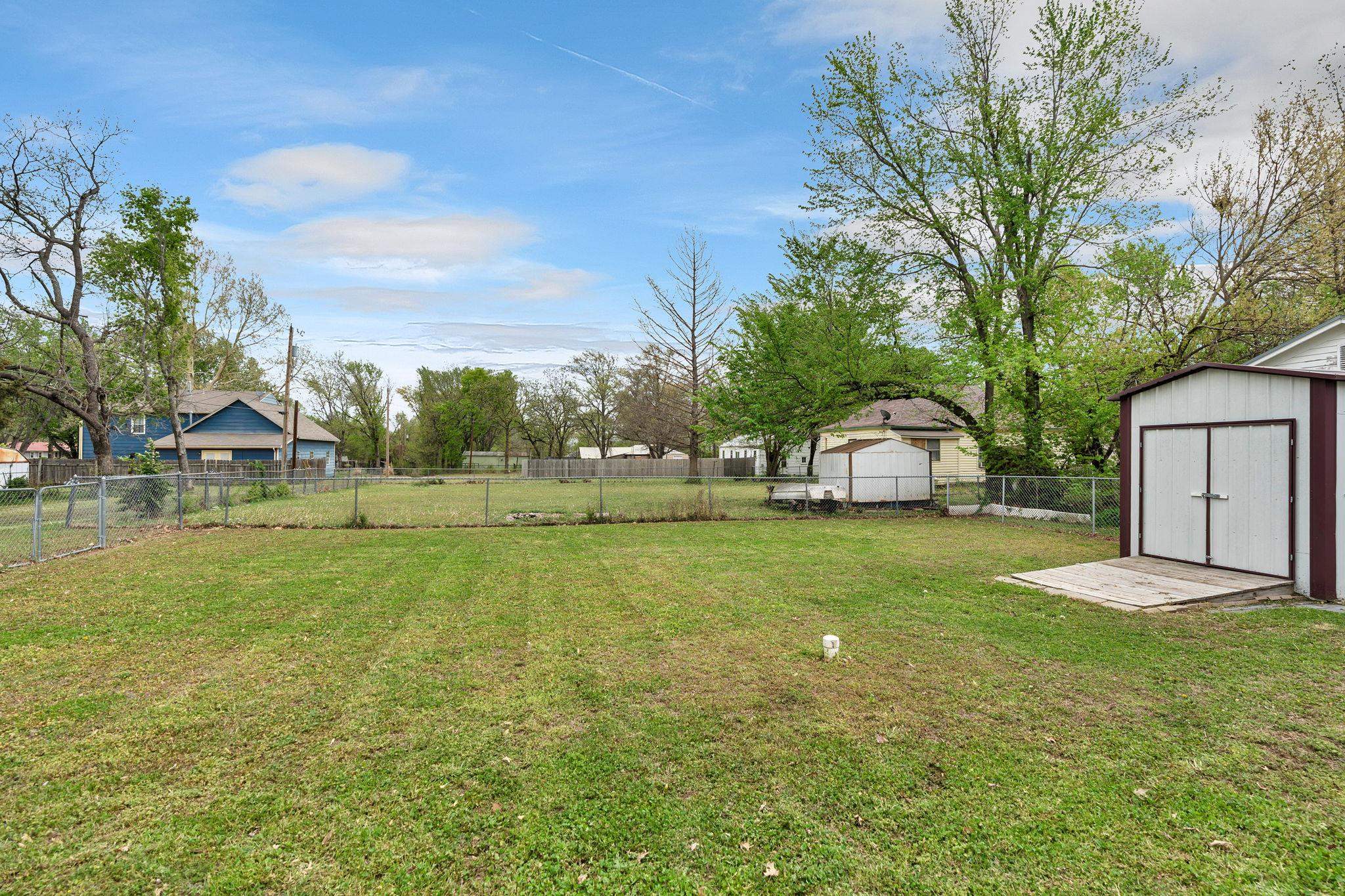 208 N Michigan St, Oxford, Kansas image 28