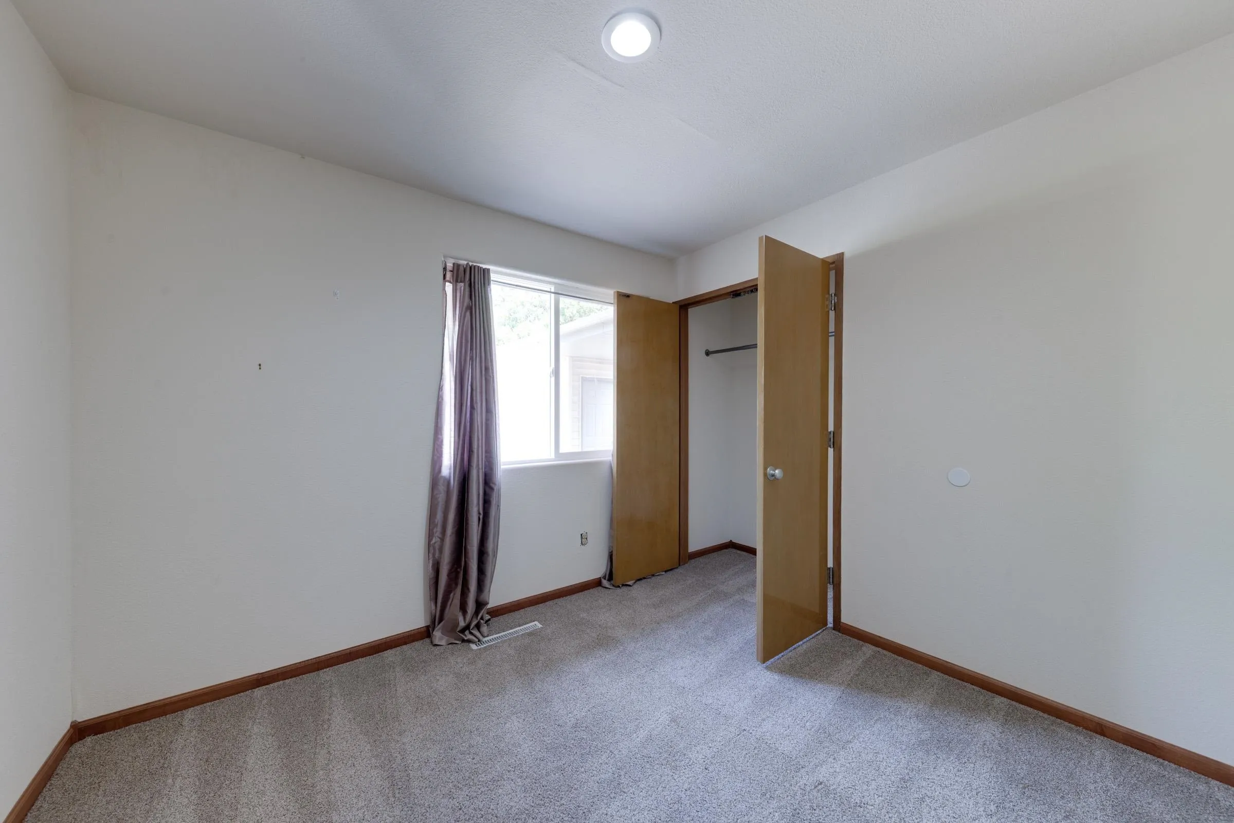 Wichita, Kansas 67220, United States, 3 Bedrooms Bedrooms, ,2 BathroomsBathrooms,Residential,Active,221620