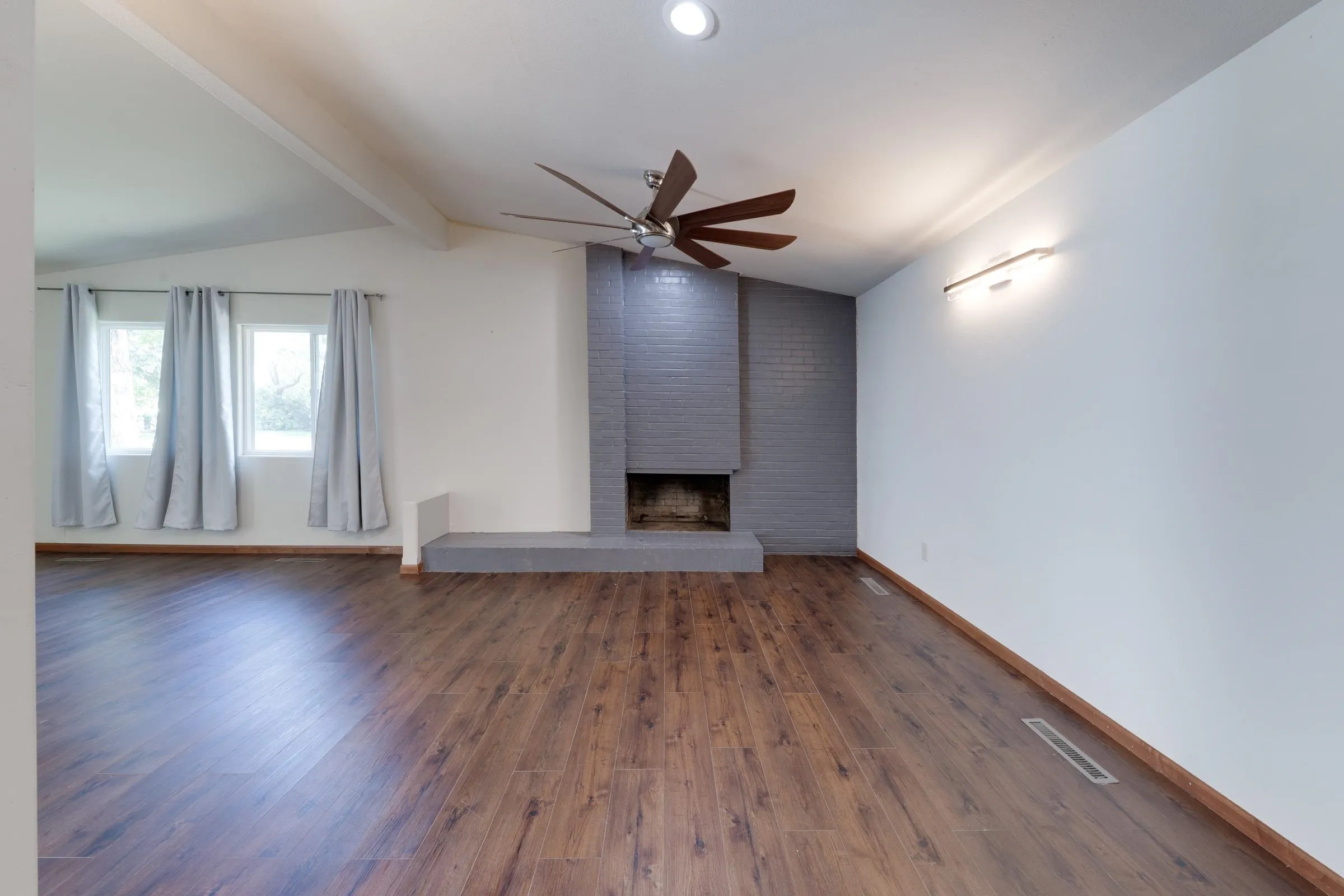 Wichita, Kansas 67220, United States, 3 Bedrooms Bedrooms, ,2 BathroomsBathrooms,Residential,Active,221620