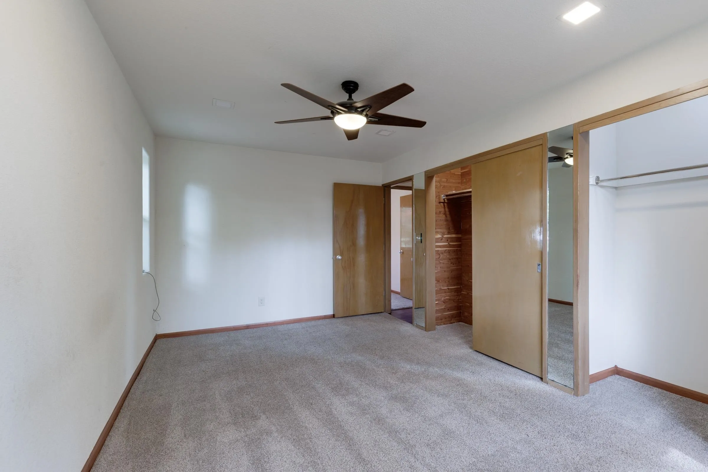 Wichita, Kansas 67220, United States, 3 Bedrooms Bedrooms, ,2 BathroomsBathrooms,Residential,Active,221620