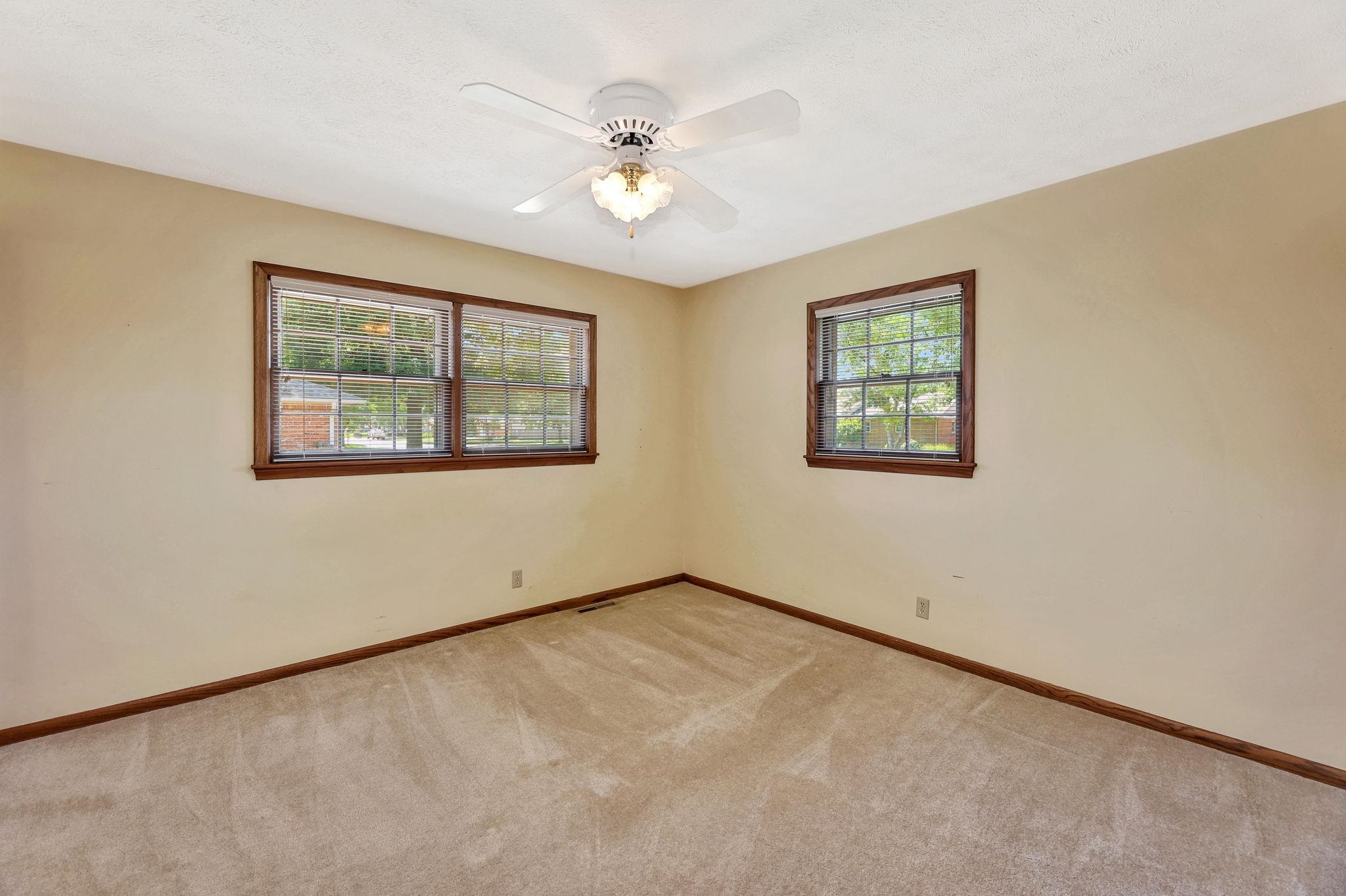 Wichita, Kansas 67212, United States, 3 Bedrooms Bedrooms, ,6 BathroomsBathrooms,Residential,Pending,52414