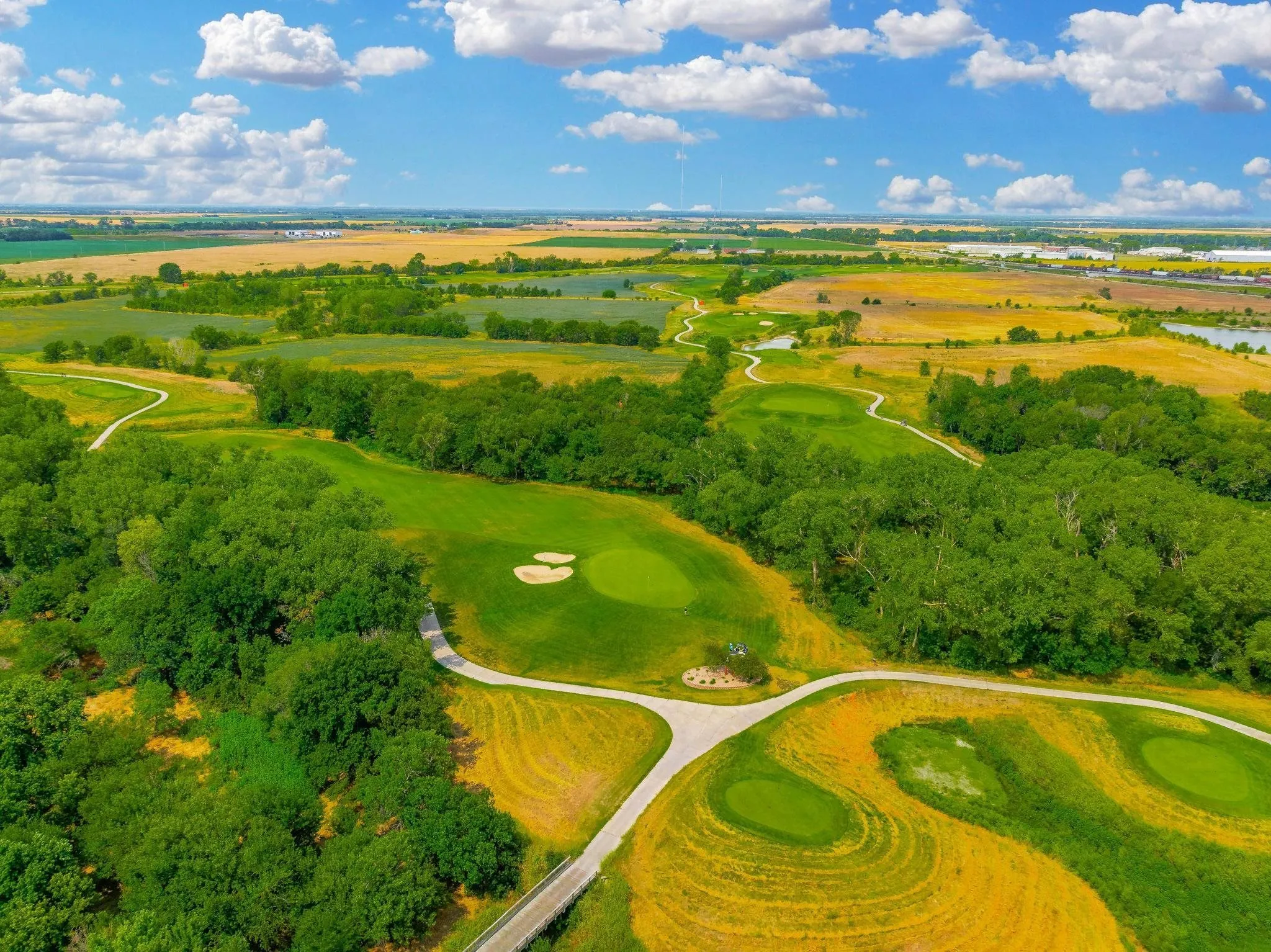 Newton, Kansas 67114, United States, 4 Bedrooms Bedrooms, ,5 BathroomsBathrooms,Residential,Pending,48738