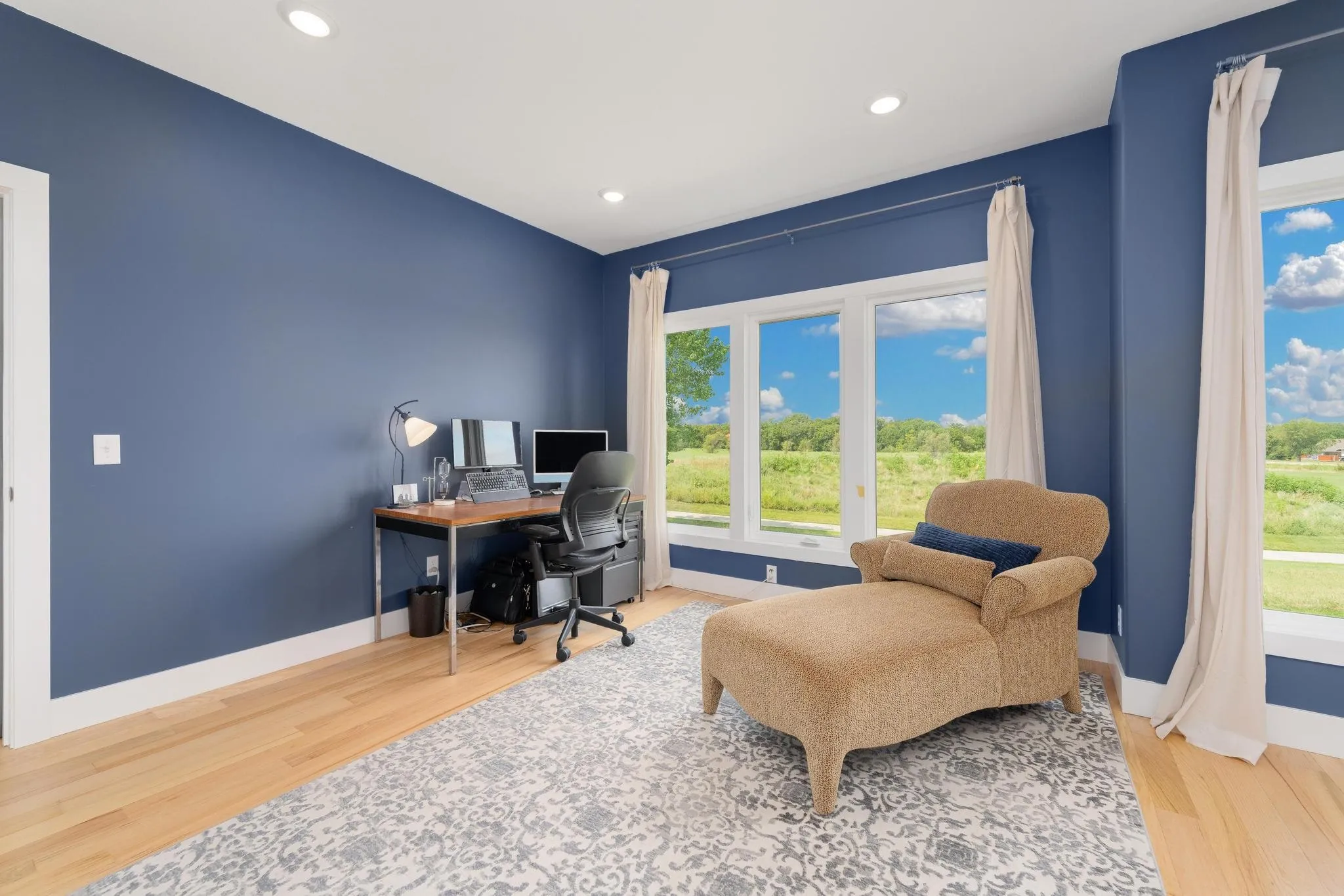 Newton, Kansas 67114, United States, 4 Bedrooms Bedrooms, ,5 BathroomsBathrooms,Residential,Pending,48738