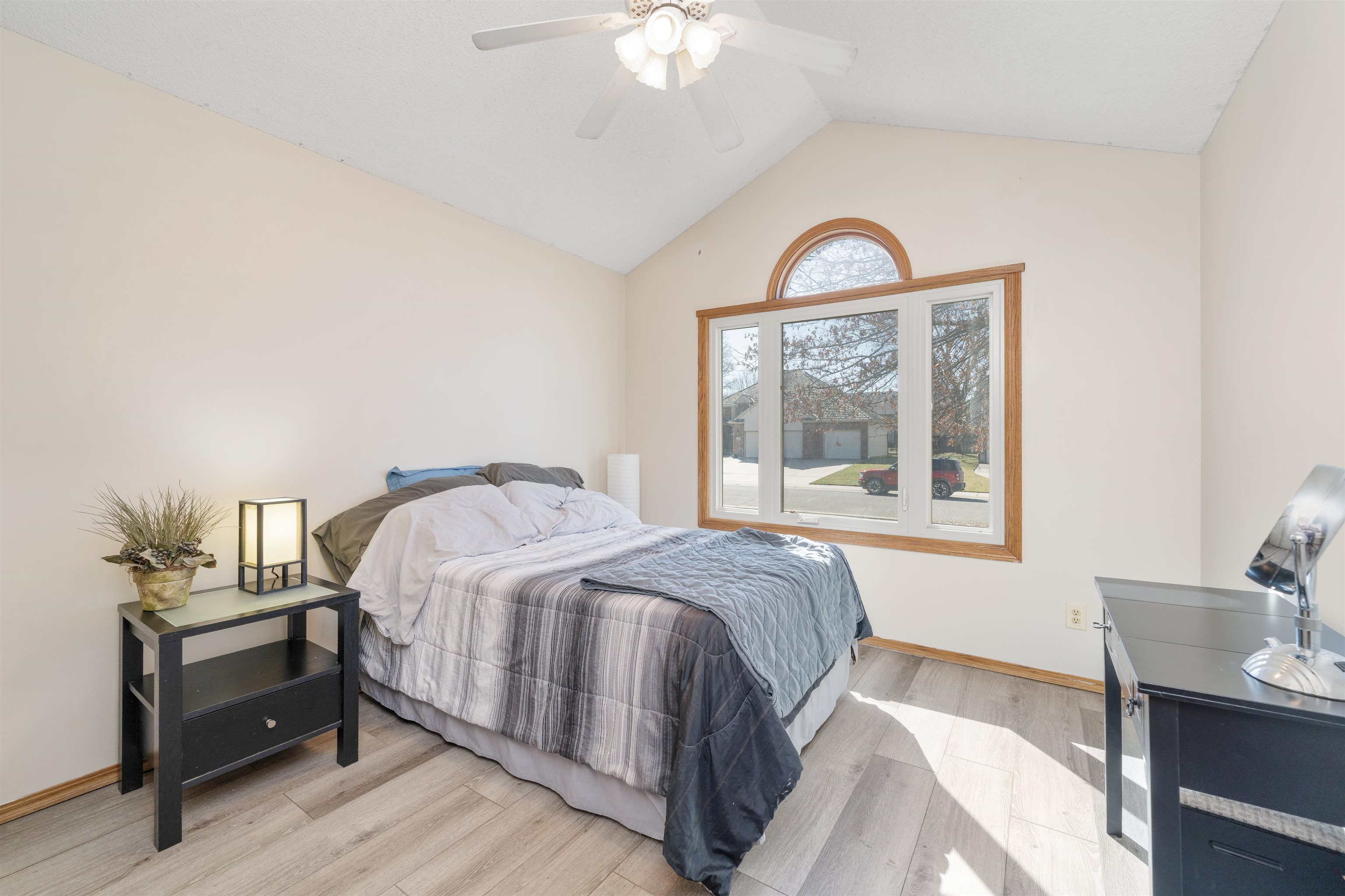 1406 E Meadow Ridge Ct, Derby, Kansas image 18