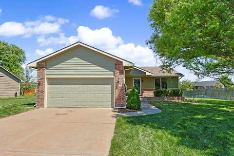 Homes For Sale - 13718 W Autumn Ridge St<br/> Sedgwick County, Wichita, KS 67235