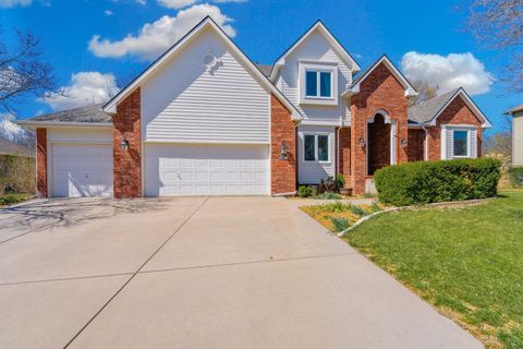 Homes For Sale - 323 N Lancaster Dr<br/> Sedgwick County, Wichita, KS 67230