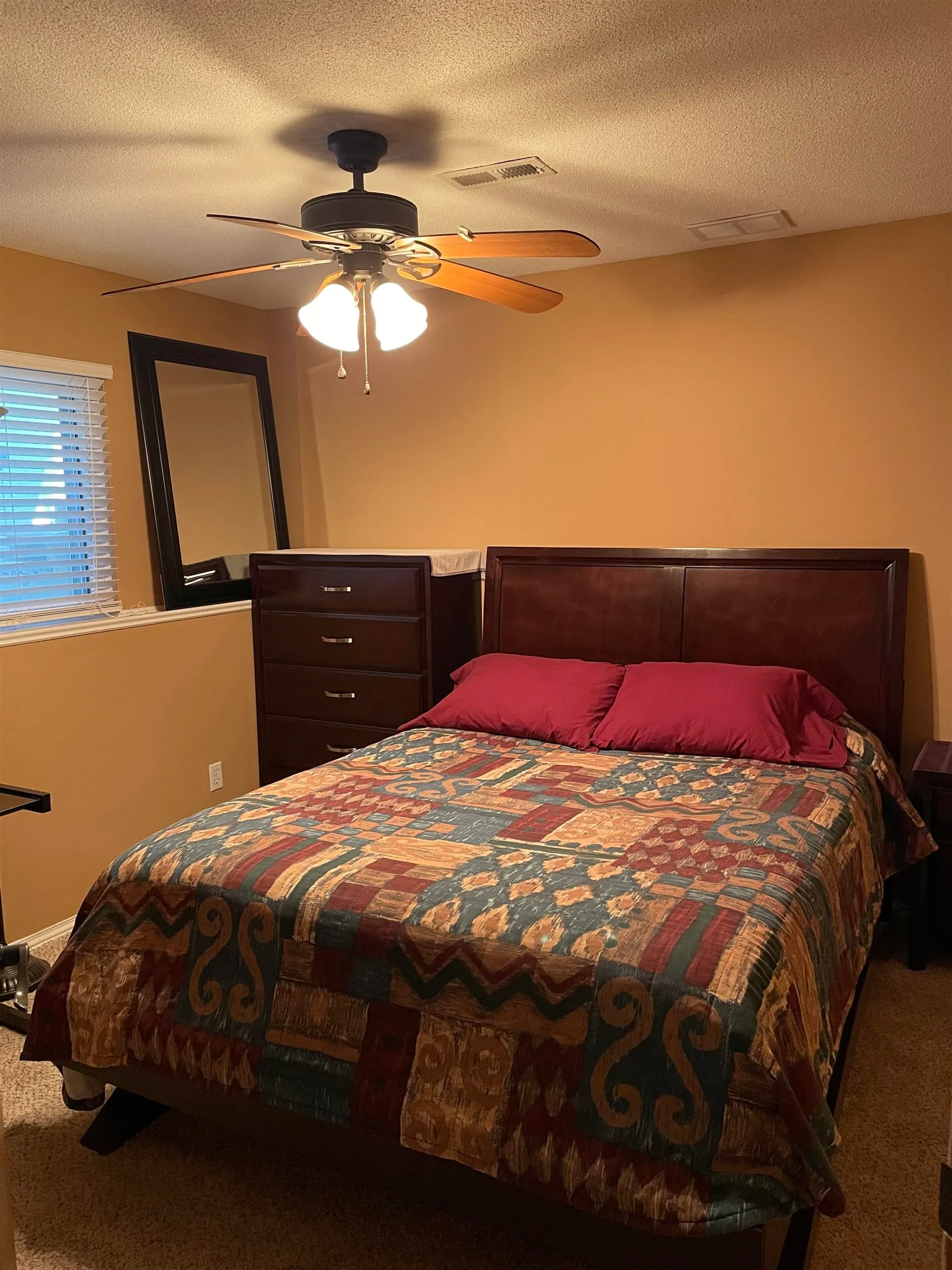 Wichita, Kansas 67212, United States, 4 Bedrooms Bedrooms, ,2 BathroomsBathrooms,Residential,Pending,99705