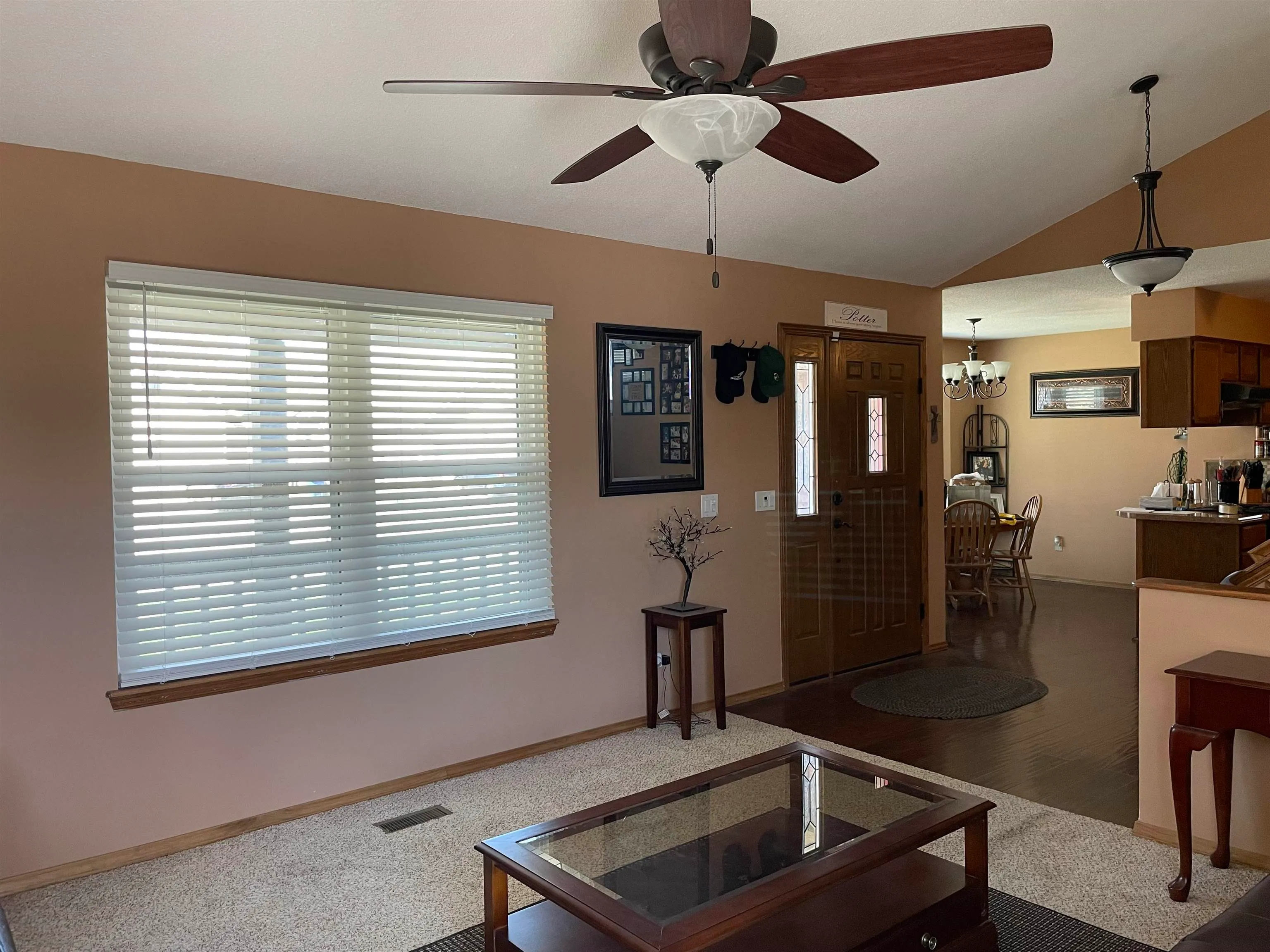 Wichita, Kansas 67212, United States, 4 Bedrooms Bedrooms, ,2 BathroomsBathrooms,Residential,Pending,99705