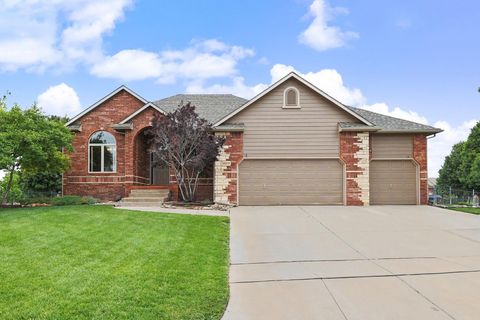 Homes For Sale - 3317 N North Shore Ct<br/> Sedgwick County, Wichita, KS 67205
