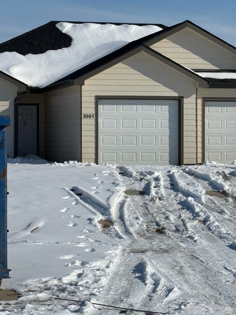 Multifamily For Sale - 3005 Paradise Ln<br/> Salina, KS 67401