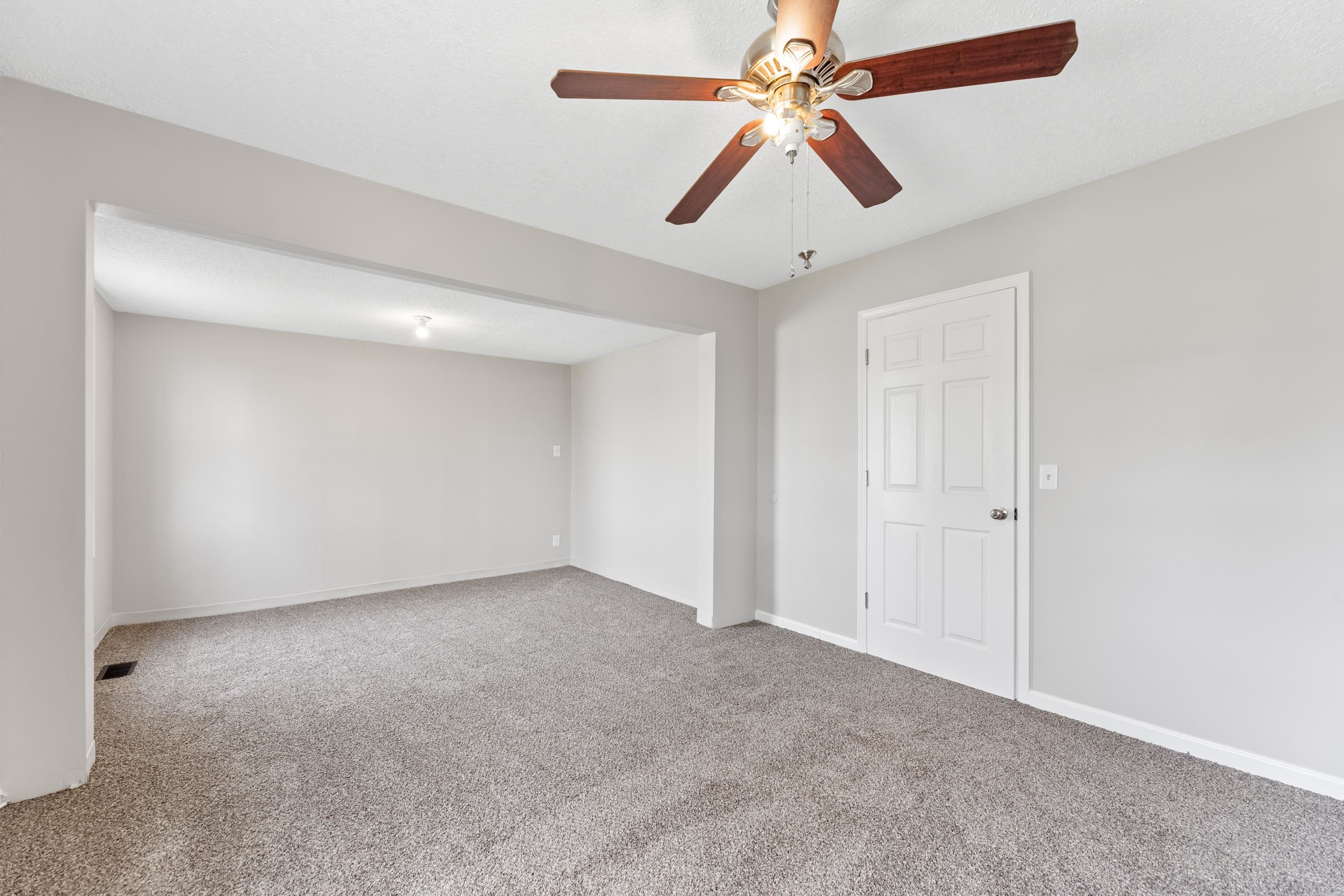 212 S Phelps Ave, Bentley, Kansas image 15