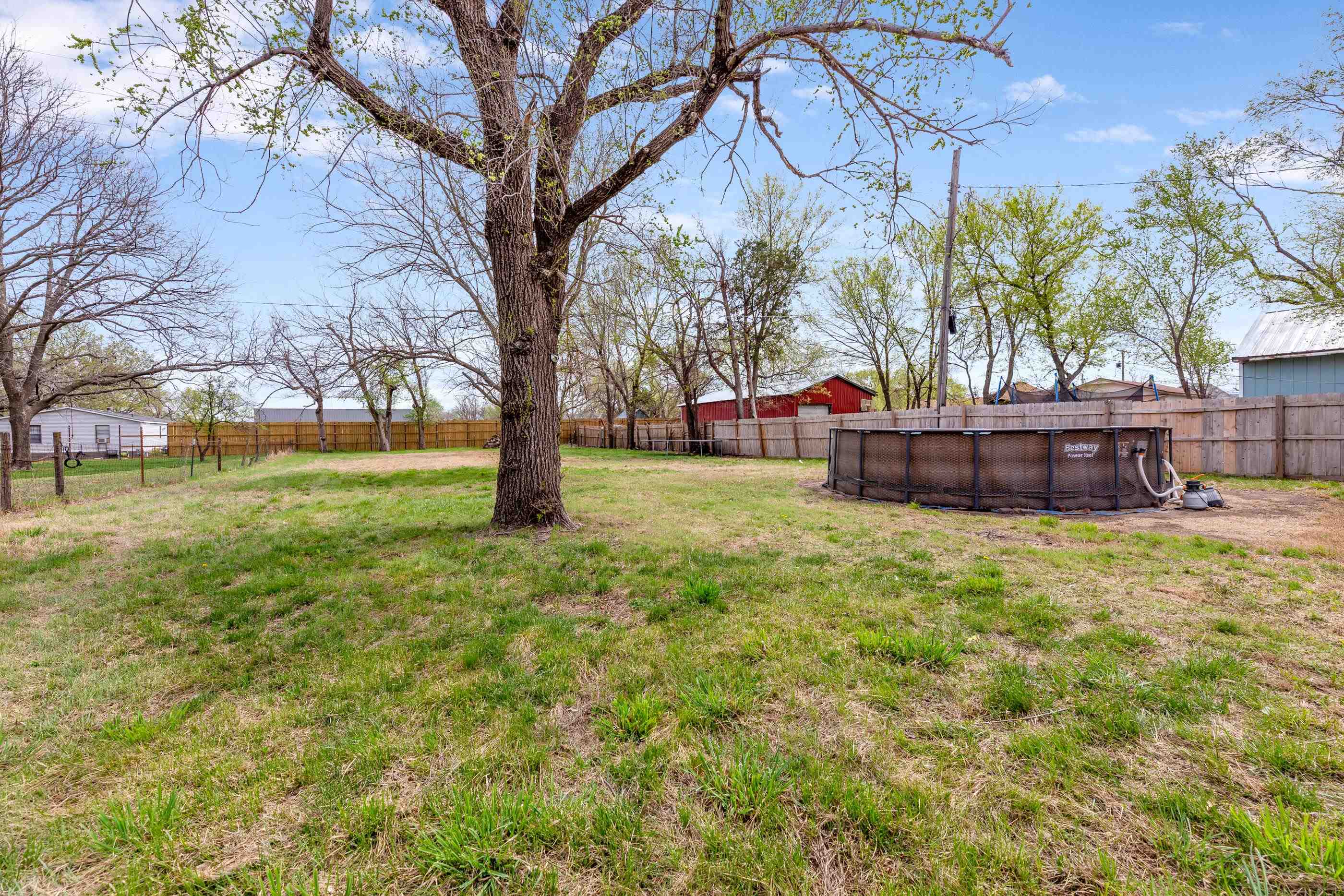 212 S Phelps Ave, Bentley, Kansas image 23