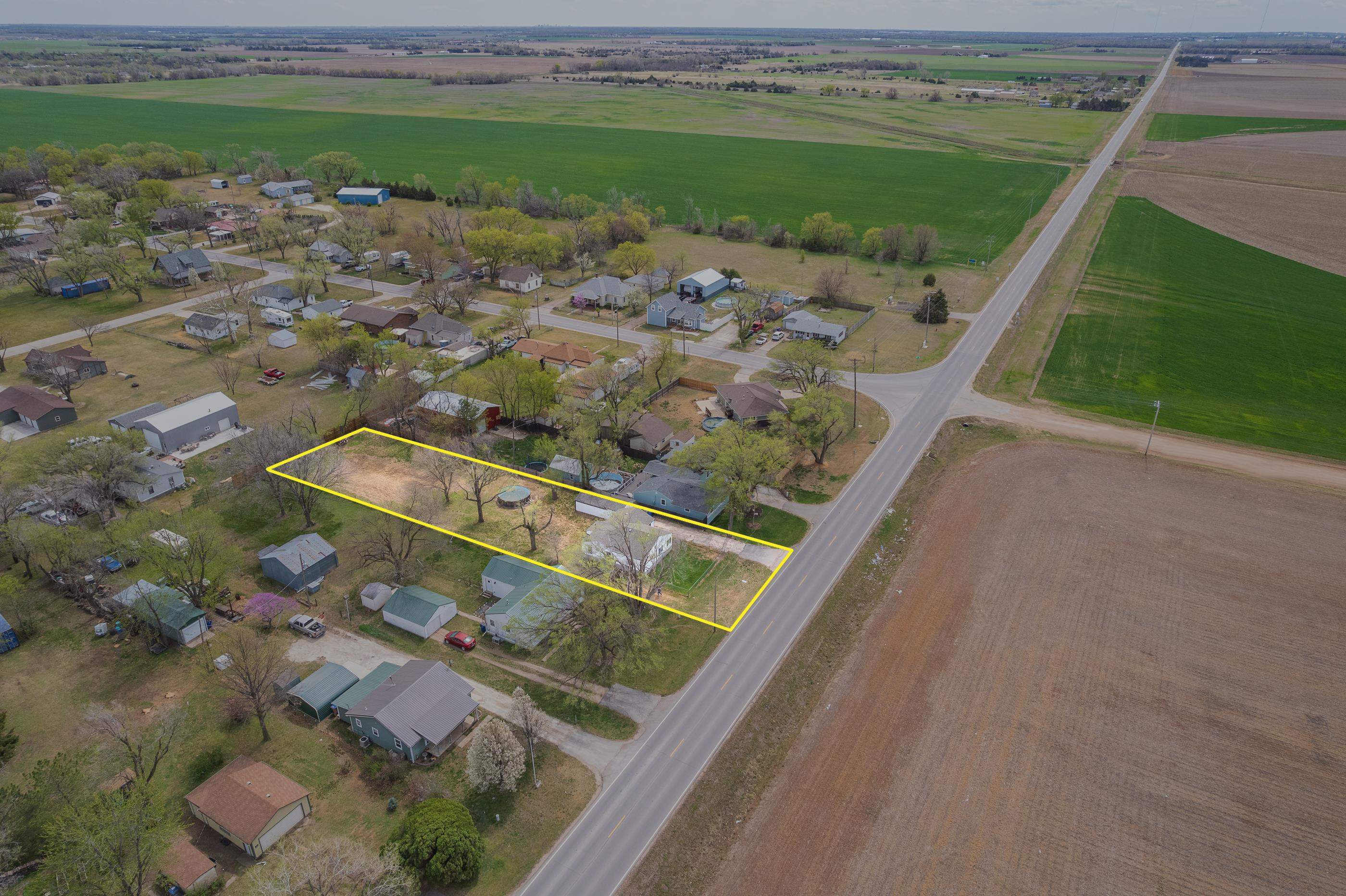 212 S Phelps Ave, Bentley, Kansas image 29