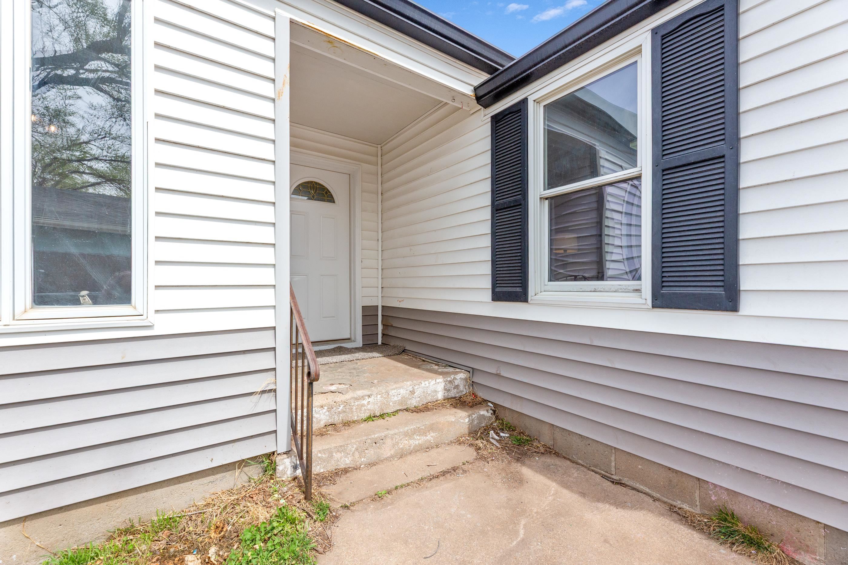 212 S Phelps Ave, Bentley, Kansas image 6