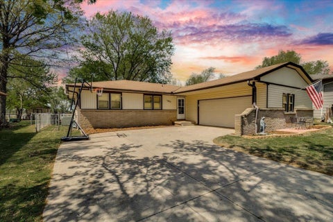 Homes For Sale - 1005 N 1st Ave<br/> Mulvane, KS 67110