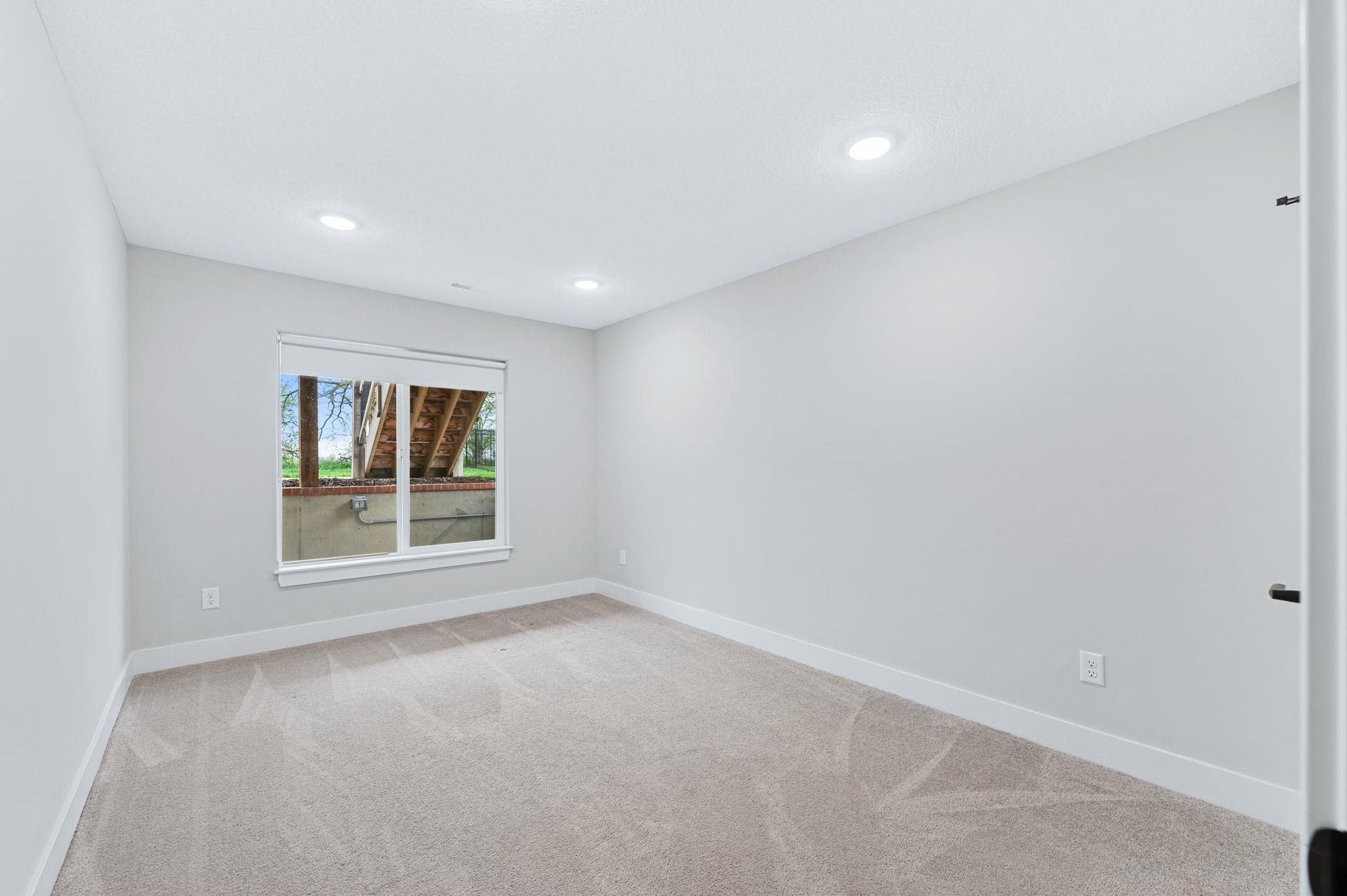 8769 E Bradford St, Wichita, Kansas image 29