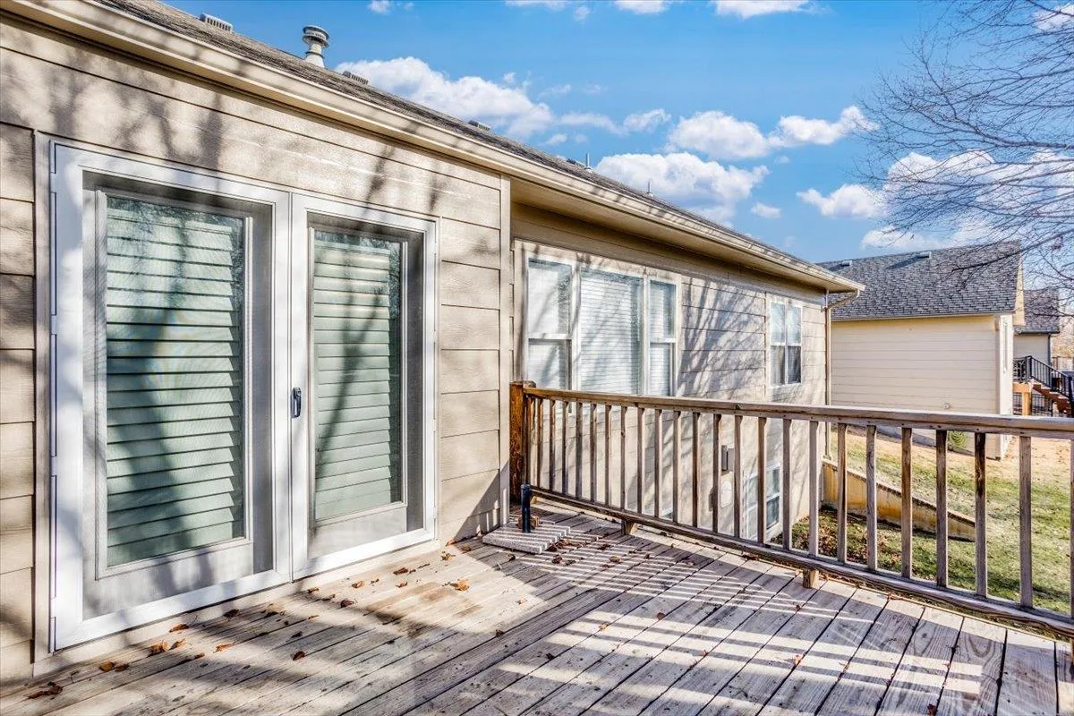 Wichita, Kansas 67205, United States, 3 Bedrooms Bedrooms, ,3 BathroomsBathrooms,Residential,Active,22240