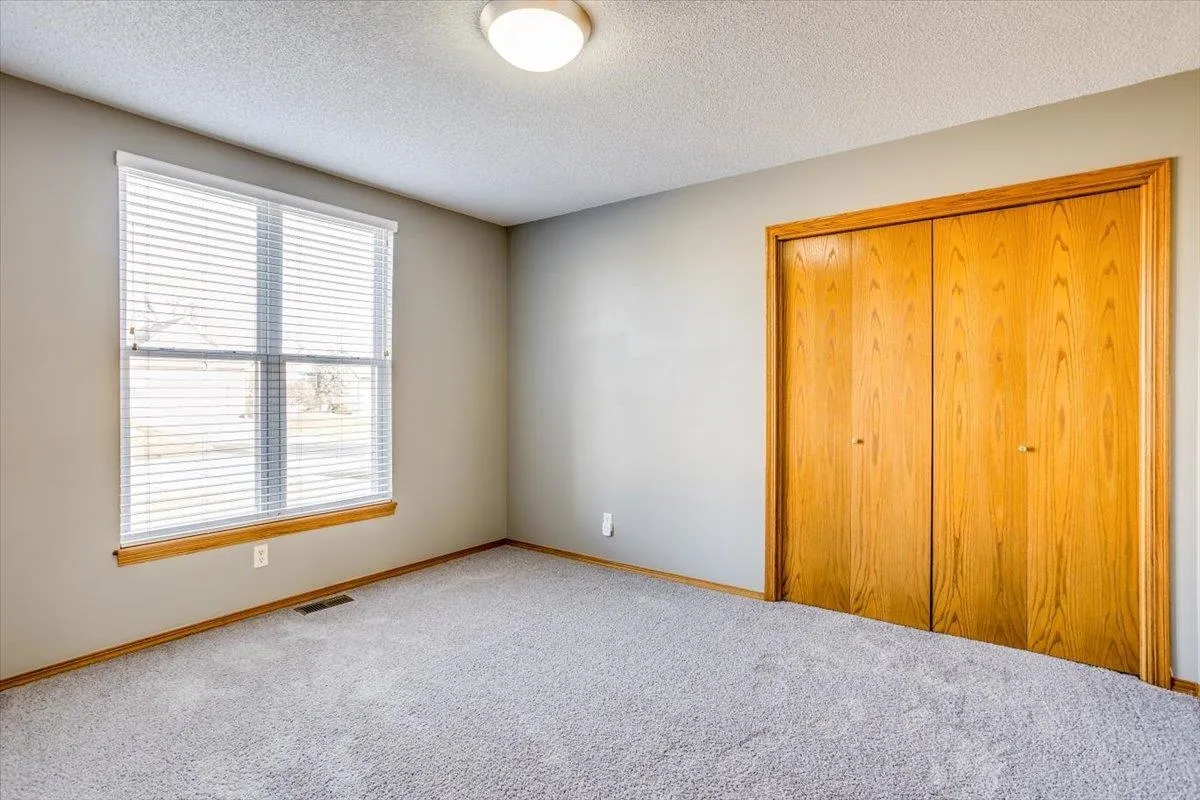 Wichita, Kansas 67205, United States, 3 Bedrooms Bedrooms, ,3 BathroomsBathrooms,Residential,Active,22240