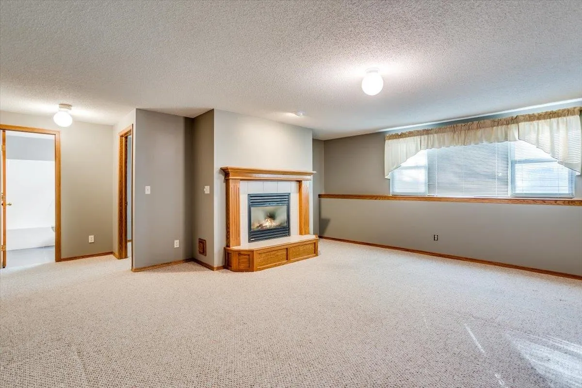 Wichita, Kansas 67205, United States, 3 Bedrooms Bedrooms, ,3 BathroomsBathrooms,Residential,Active,22240