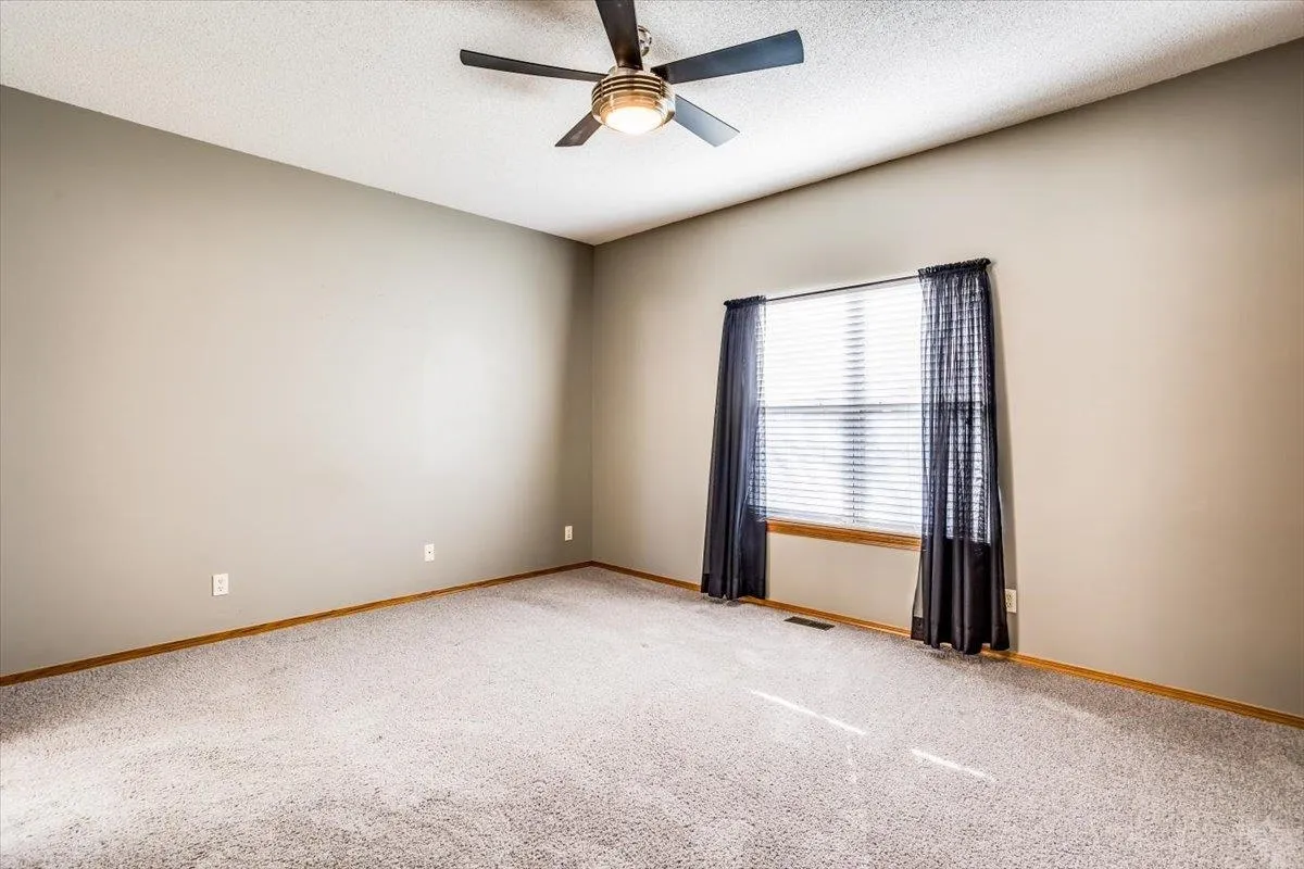 Wichita, Kansas 67205, United States, 3 Bedrooms Bedrooms, ,3 BathroomsBathrooms,Residential,Active,22240