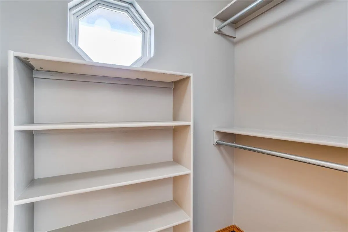 Wichita, Kansas 67205, United States, 3 Bedrooms Bedrooms, ,3 BathroomsBathrooms,Residential,Active,22240